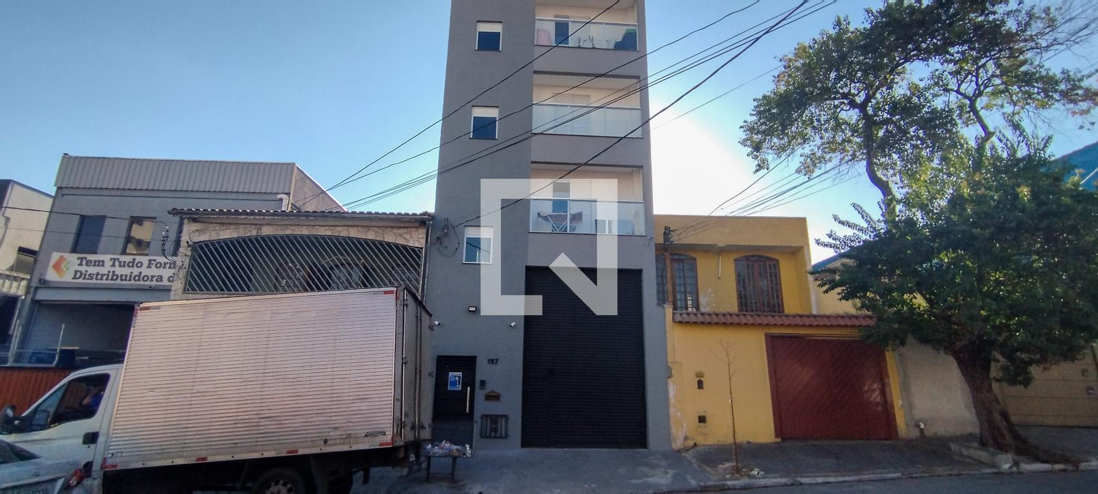 Fachada Condomínio em Rua Sebastião de Andrade, 197