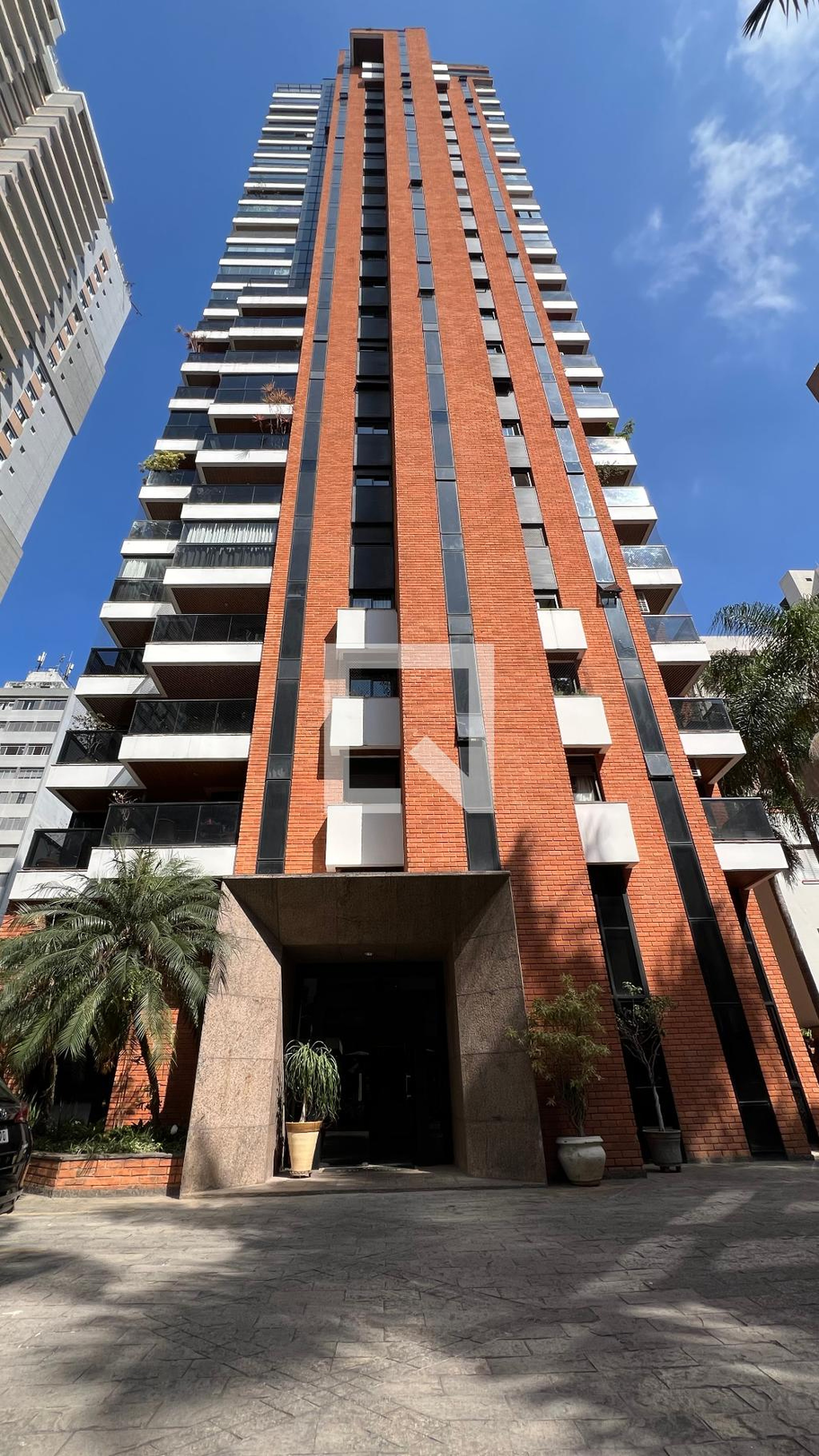 Fachada Condomínio em Avenida Rebouças, 127