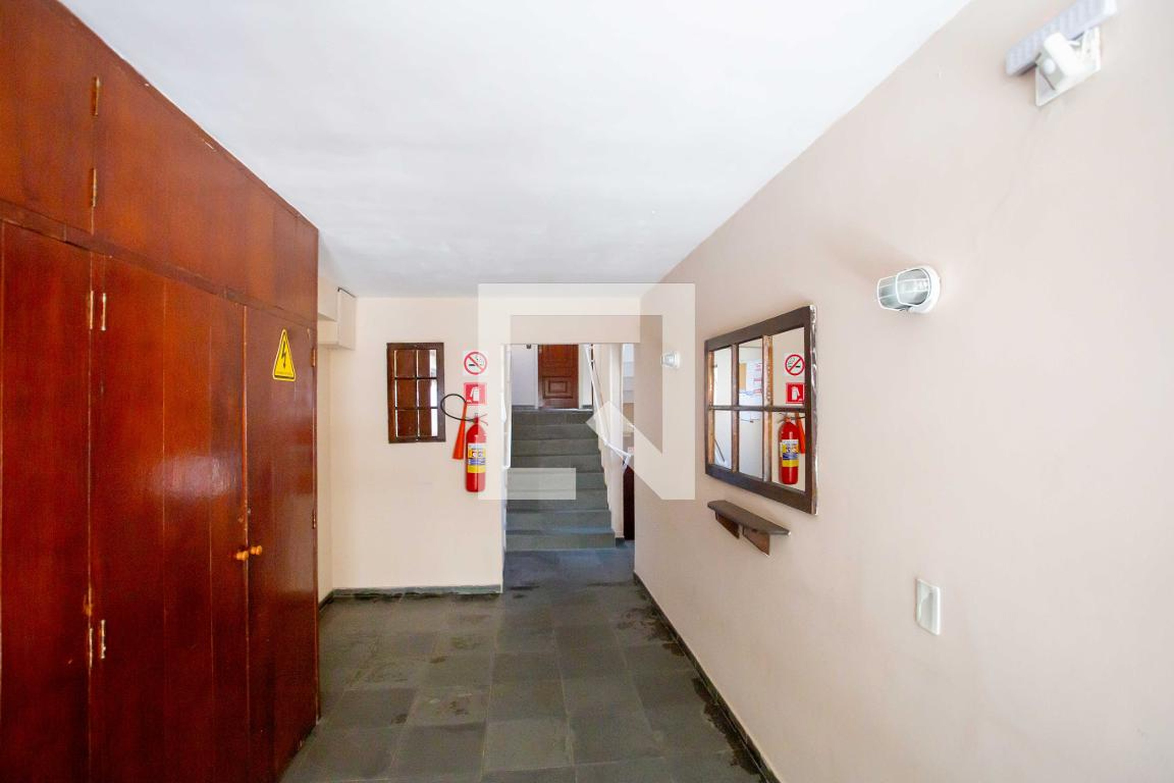 Hall de entrada - Barão do Tietê