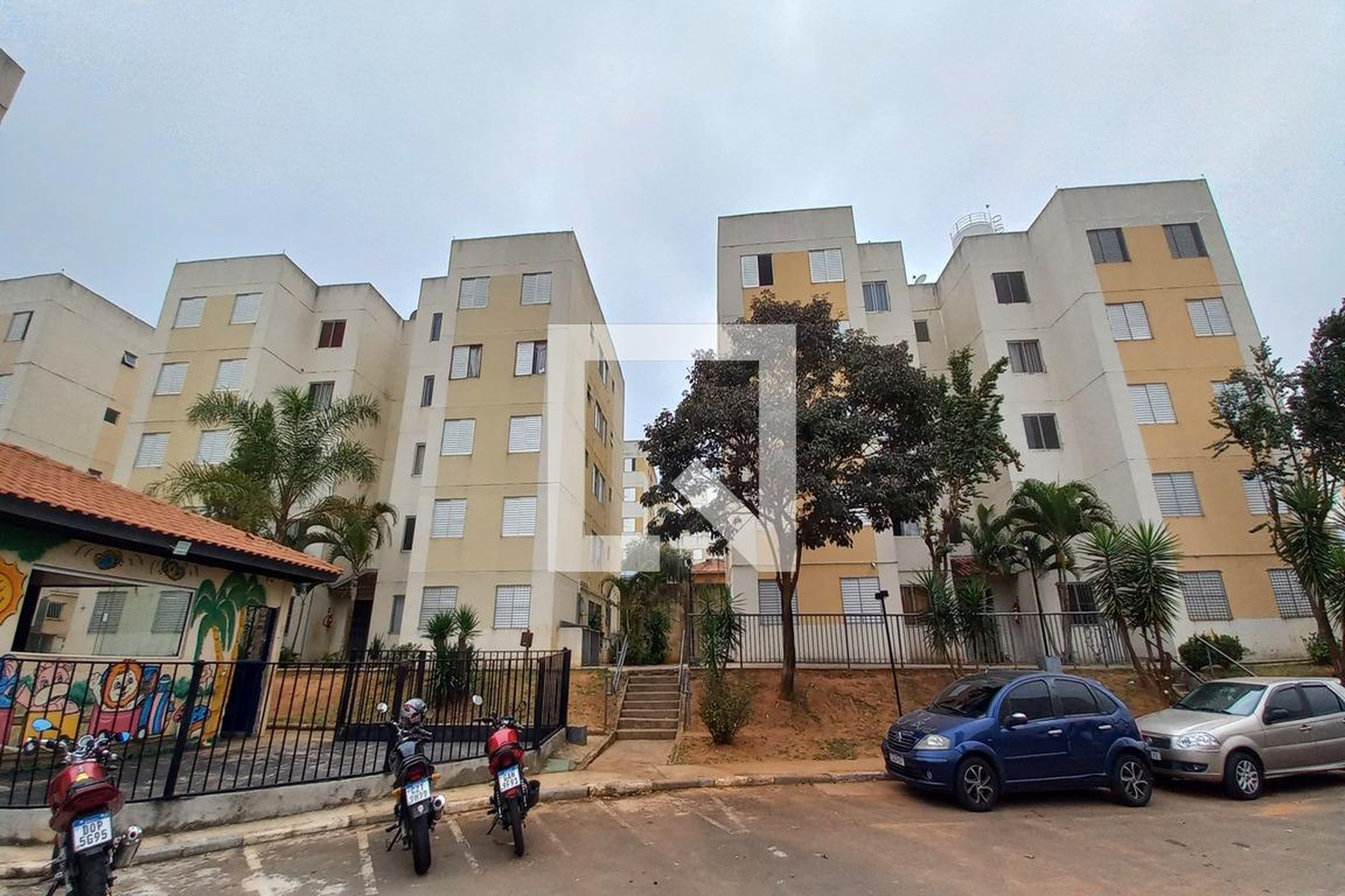 Fachada do Prédio Condomínio em Rua José Humberto Bronca, 418