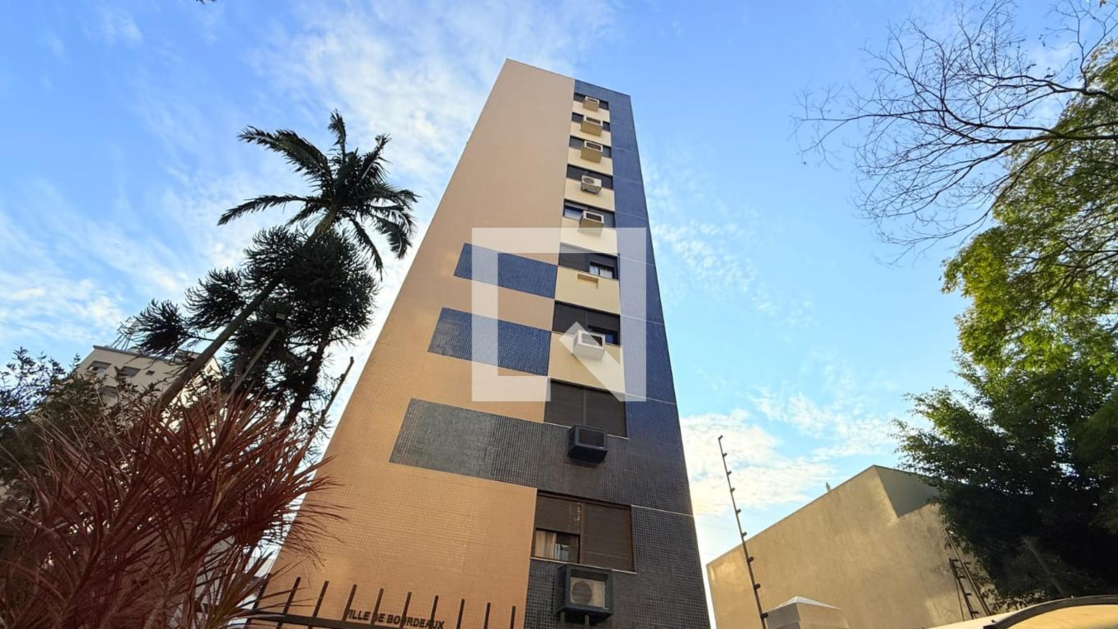 Fachada Edifício Ville de Bourdeaux