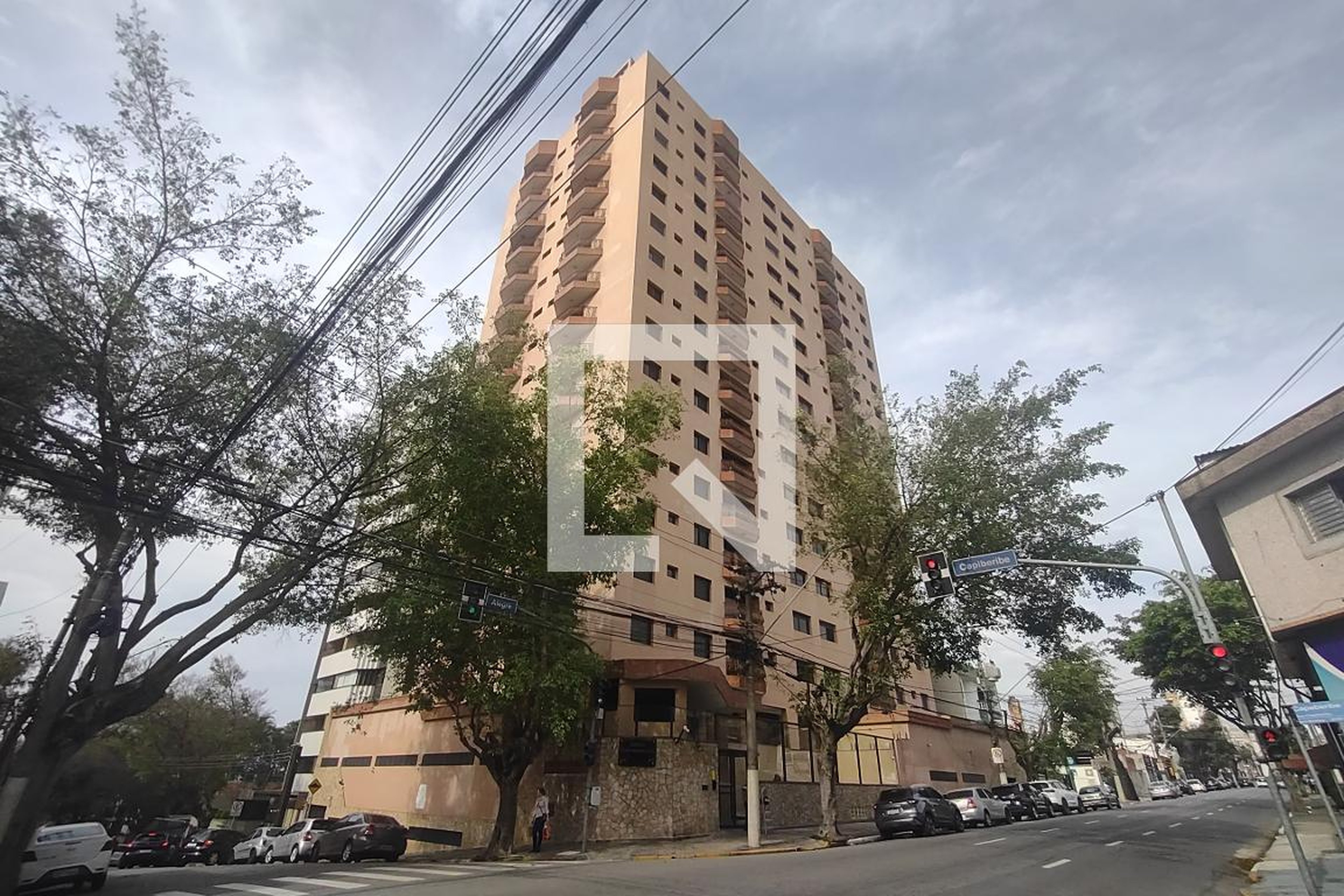 Fachada Condomínio em Rua Alegre, 549