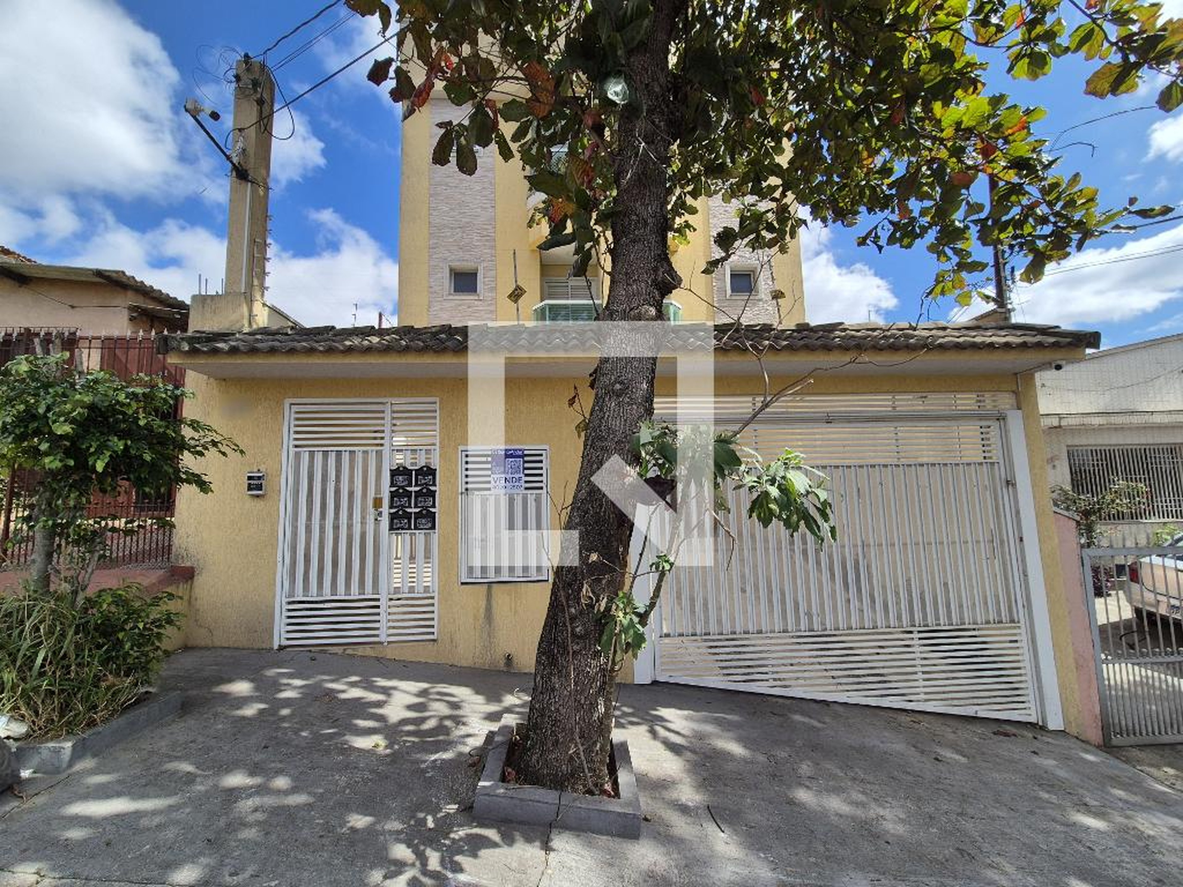 Fachada Condomínio em Rua Buenos Aíres, 379