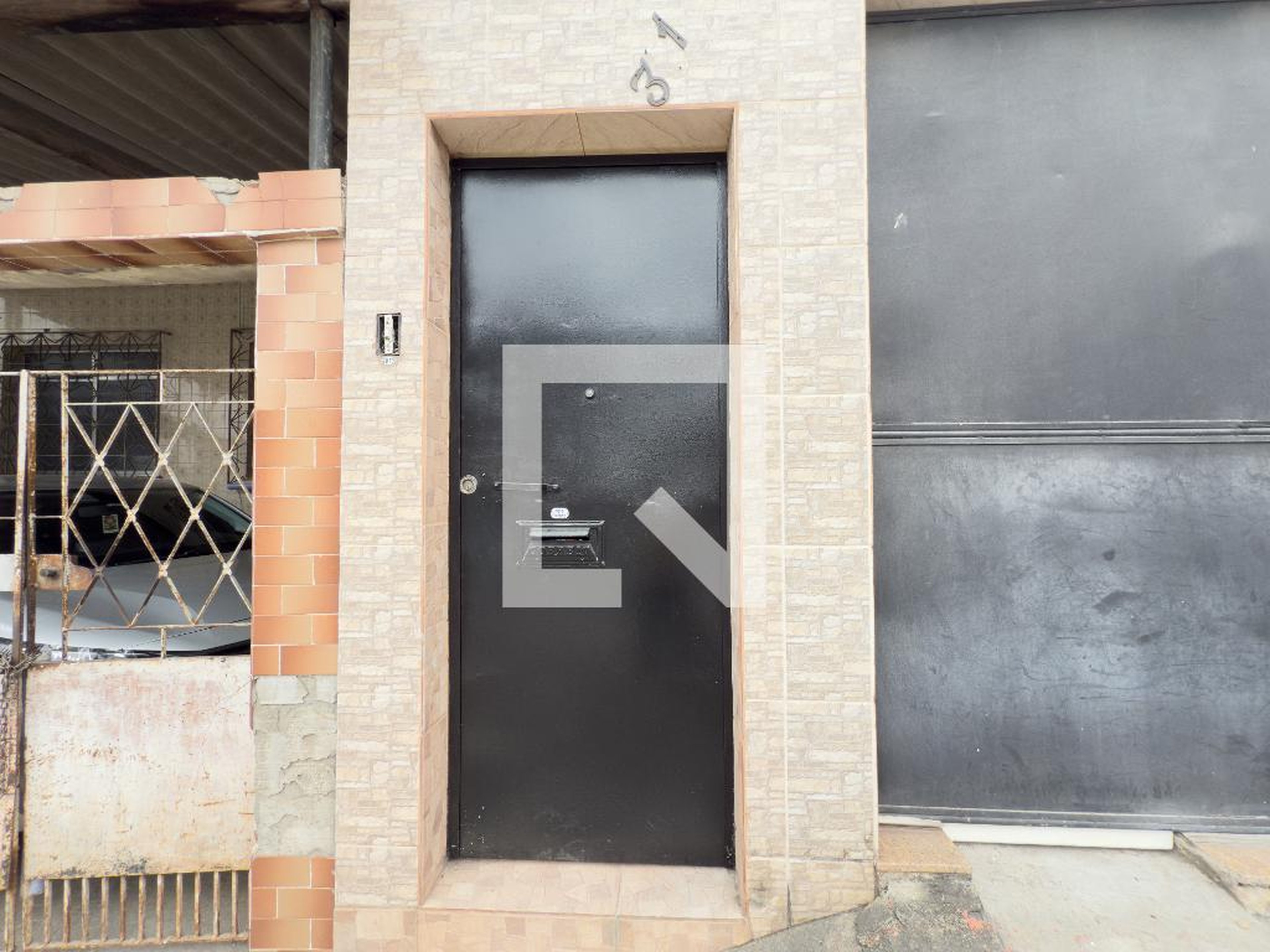 Fachada Condomínio em Rua Enes Filho, 381