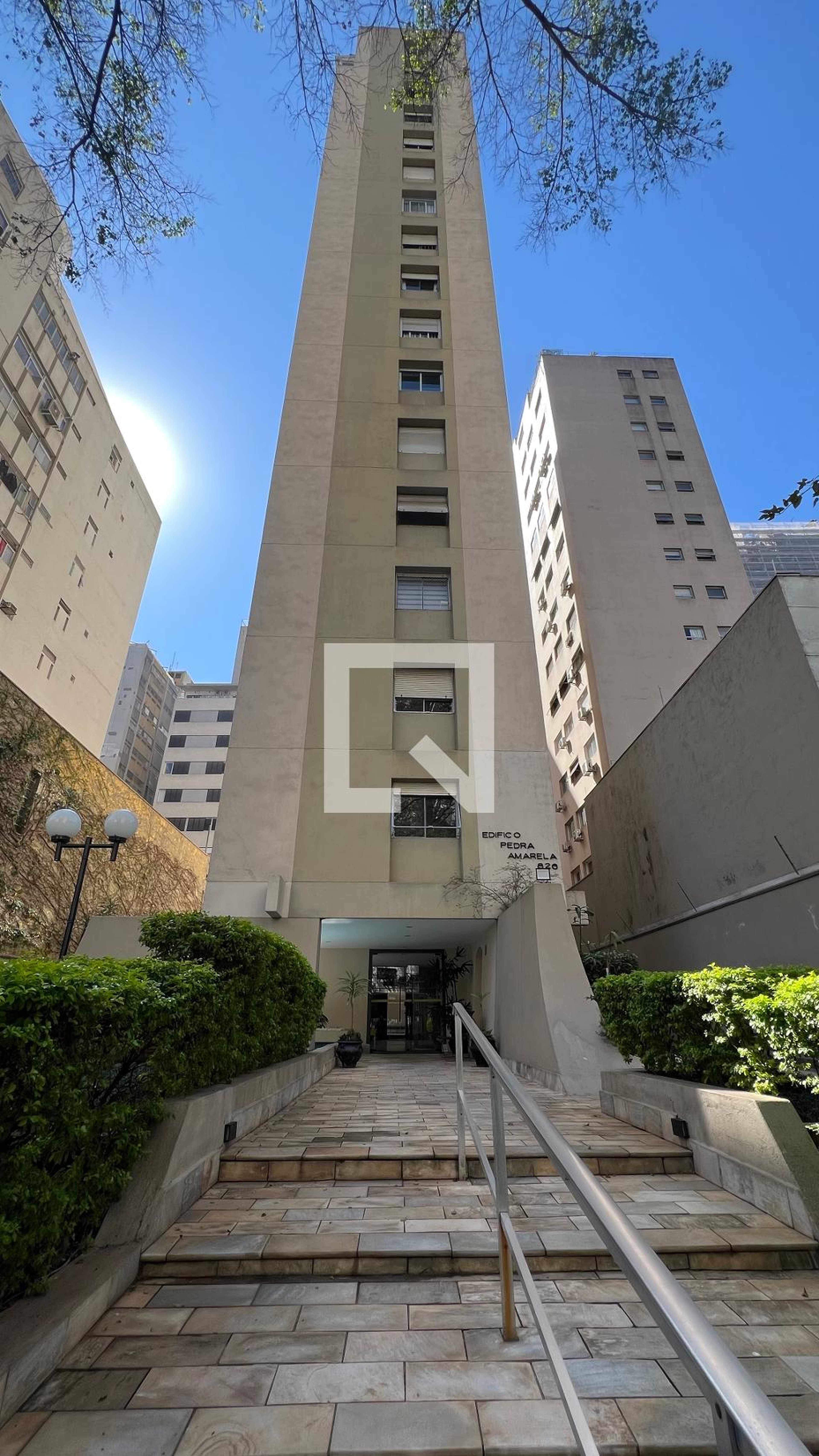 Fachada Edifício Pedra Amarela