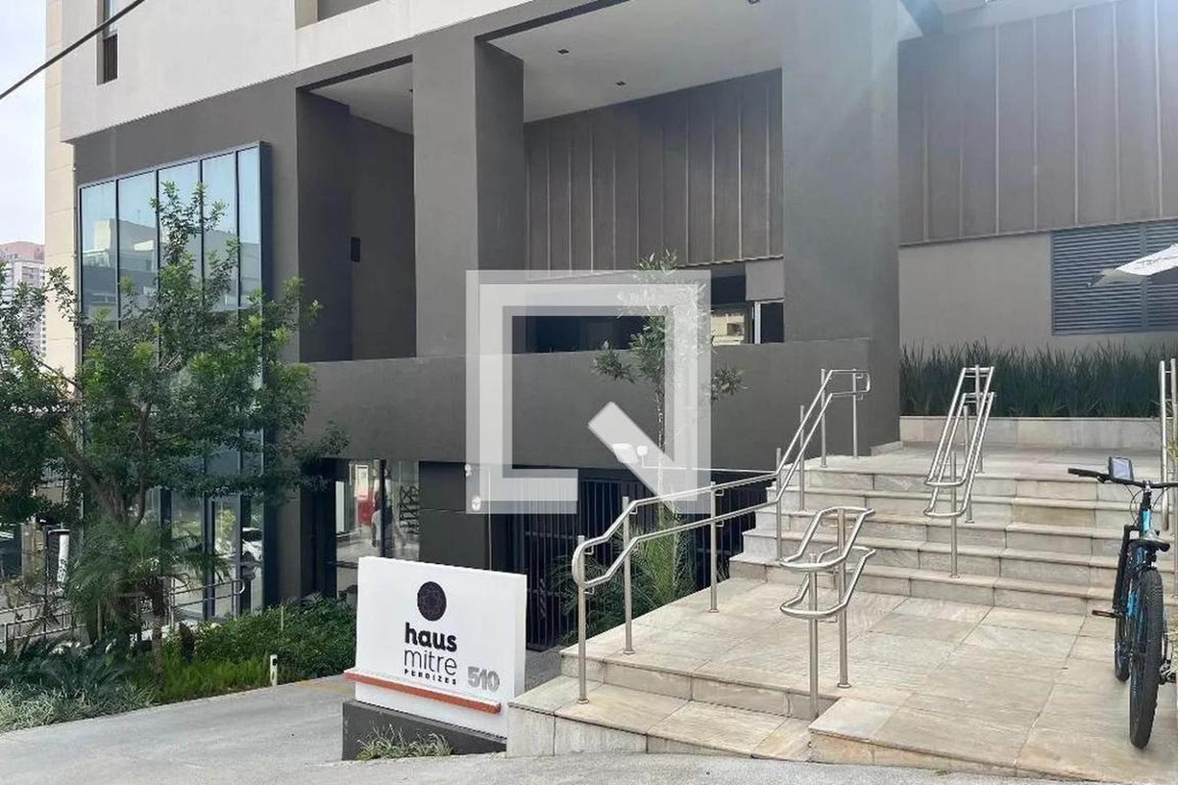 Fachada do Prédio Condomínio em Rua Ministro Godói, 1159