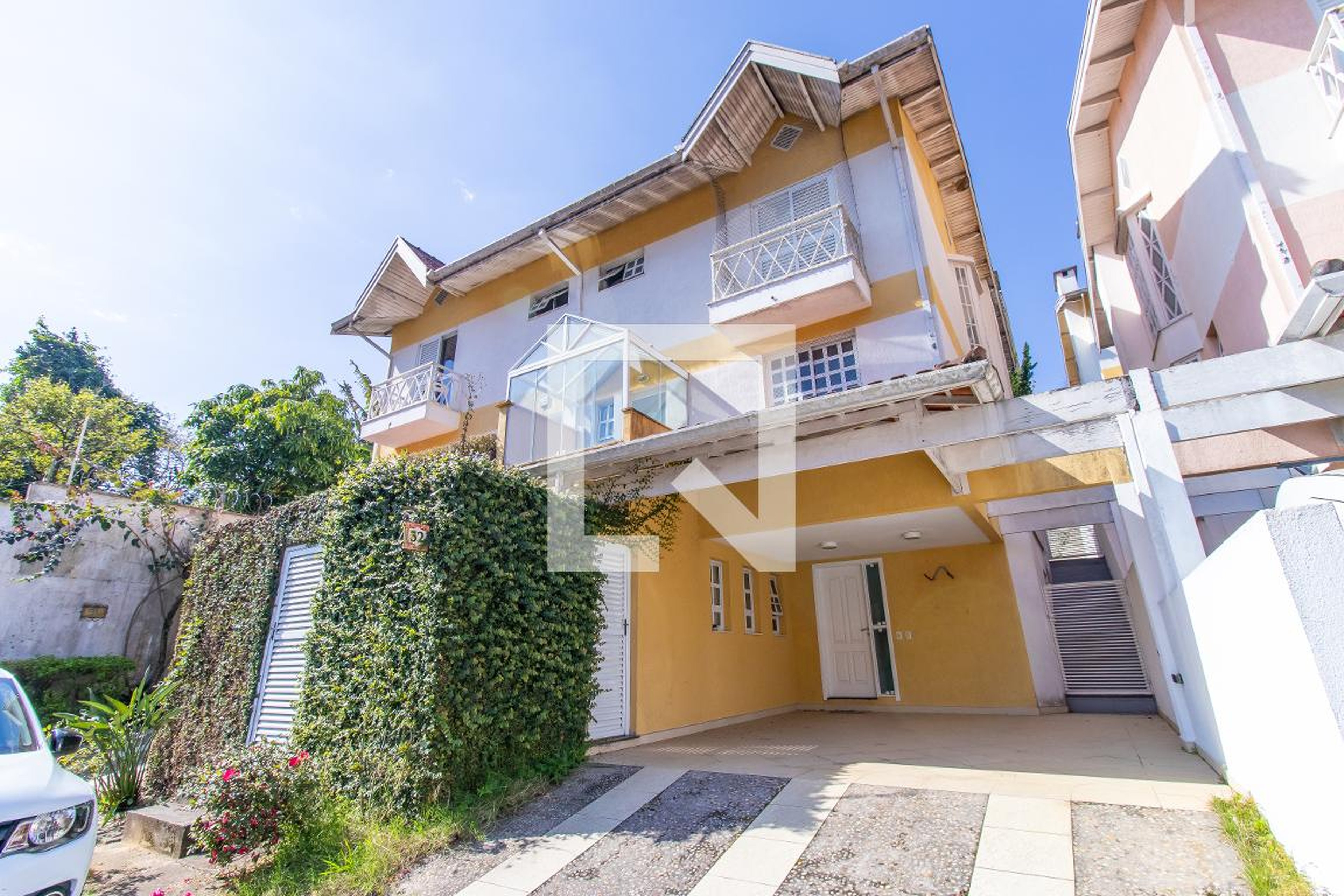 Fachada Condomínio Aldeia da Granja