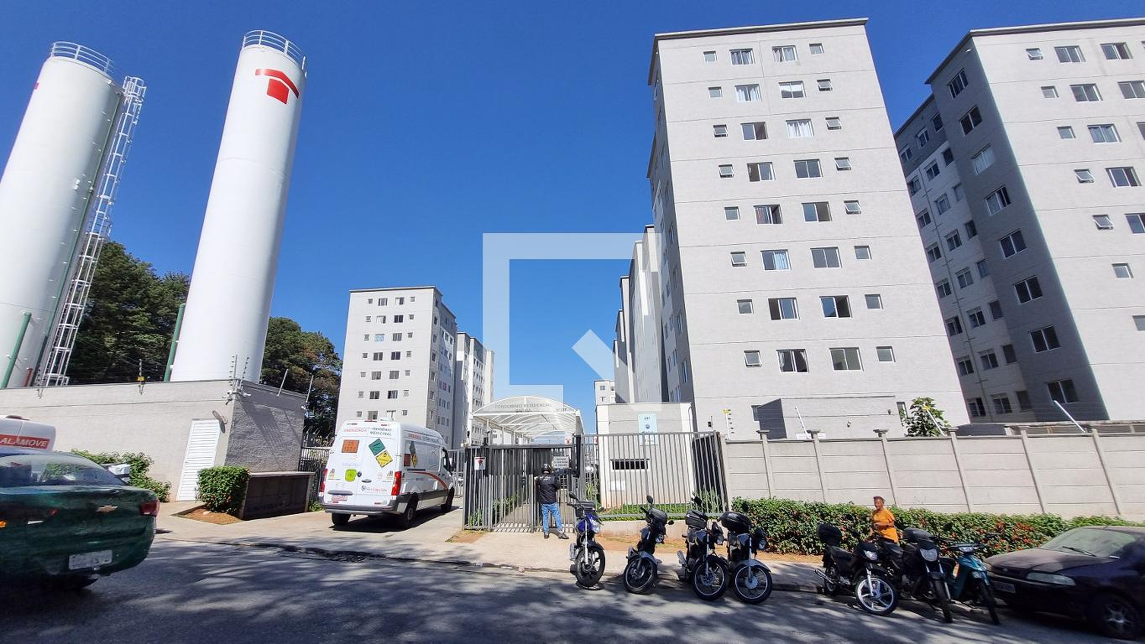 Fachada Condomínio em Rua Marco Giannini, 236