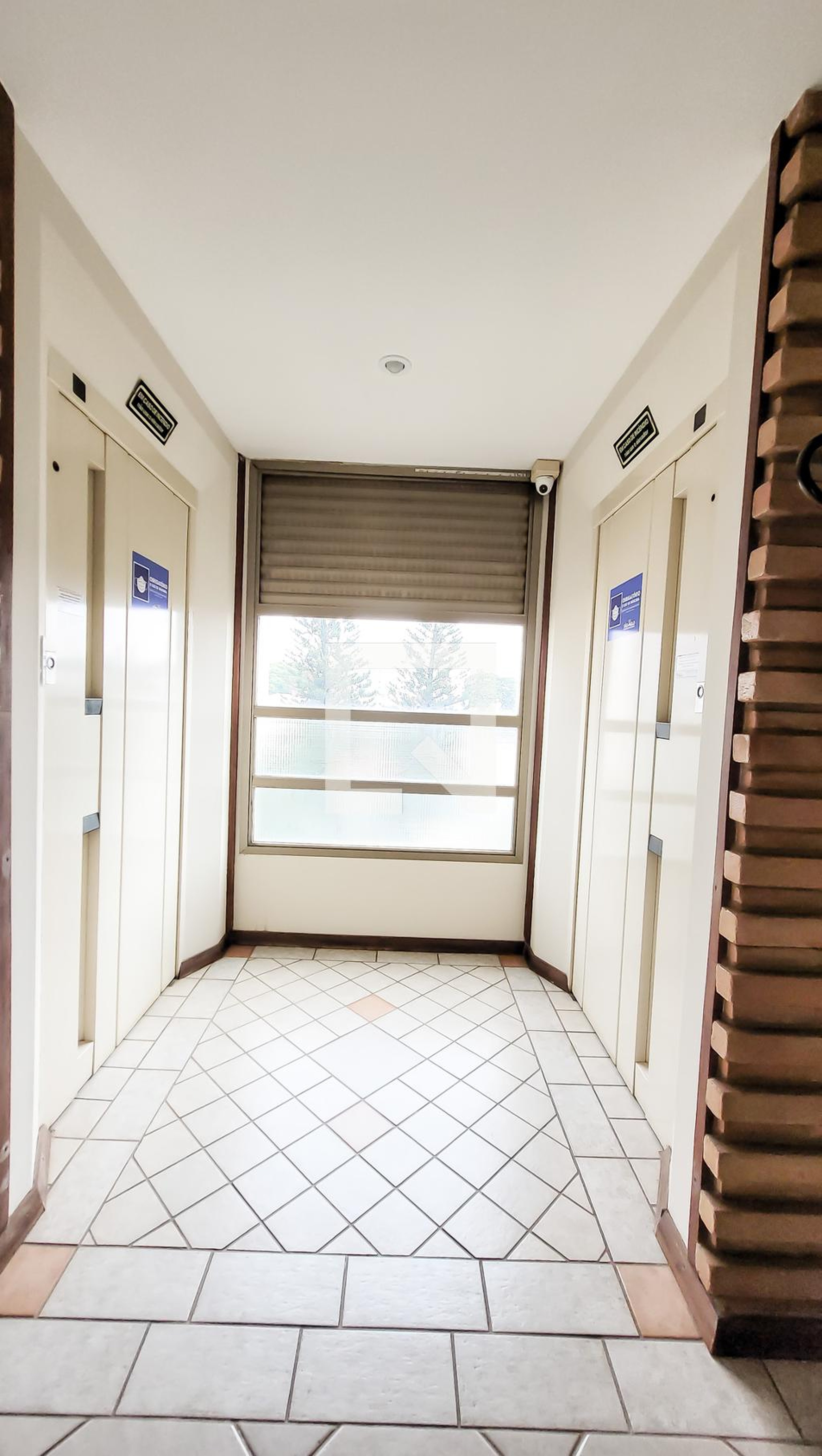 Hall de entrada - Edifício Claudia Marotta