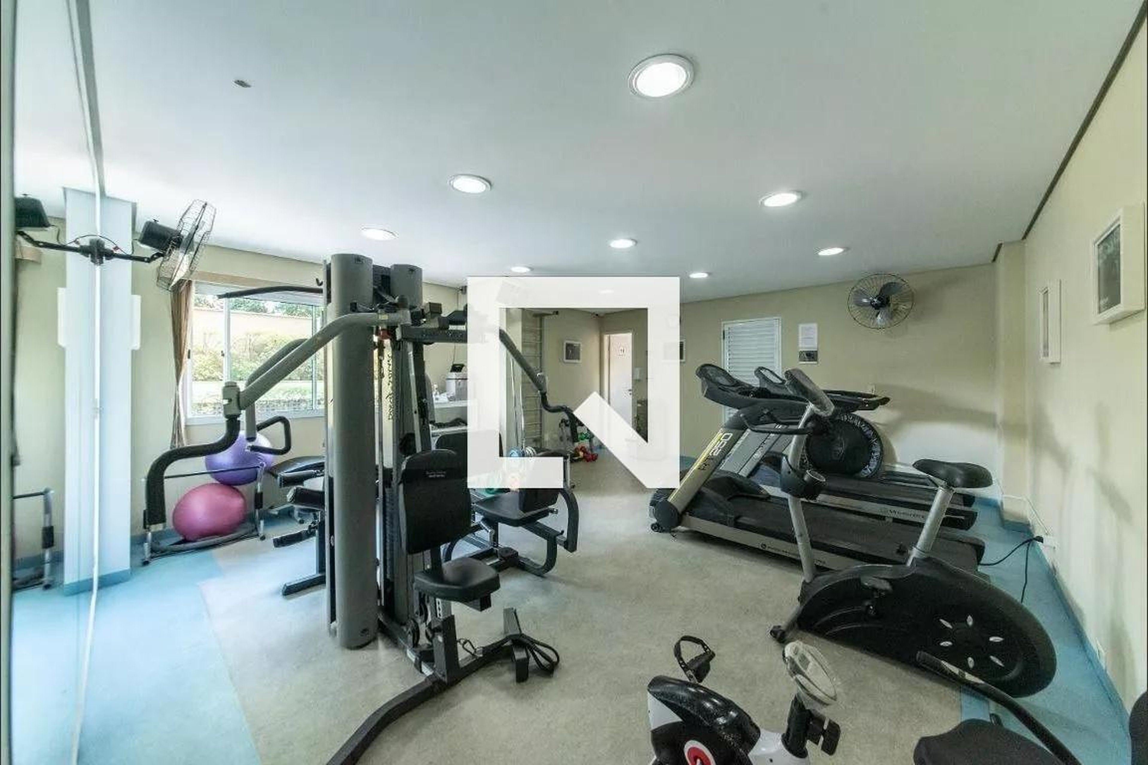 Academia - Estoril Tropical