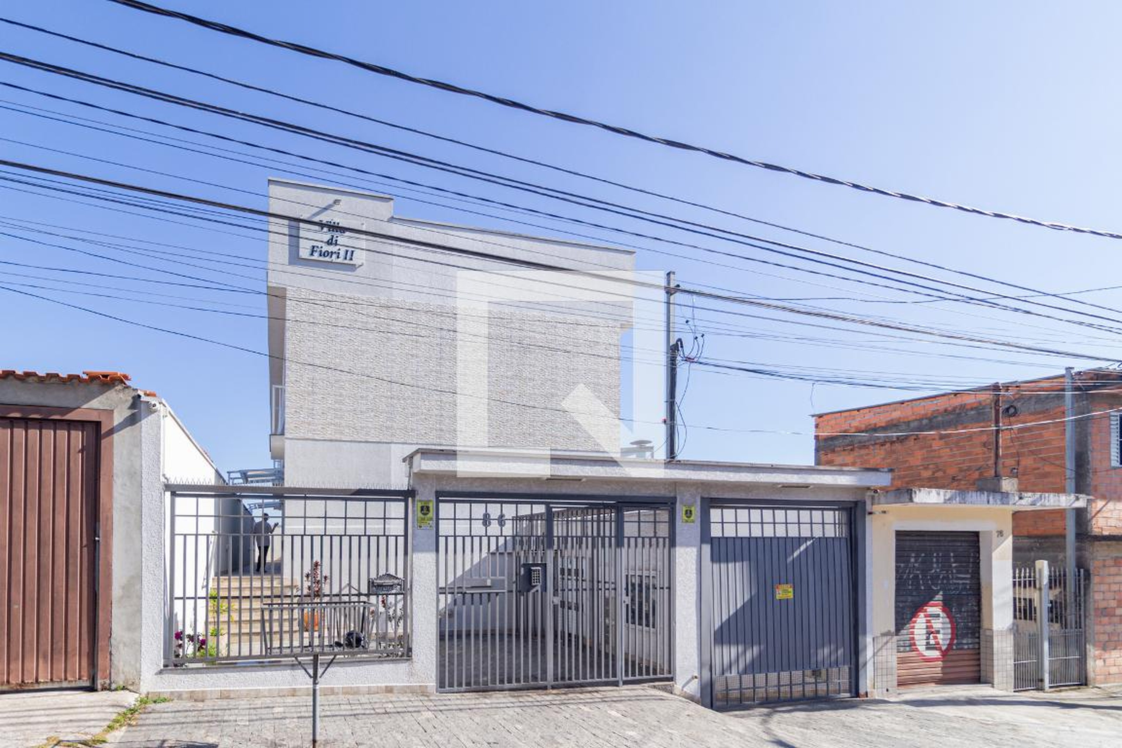 Fachada Condomínio Vila Di Fiorri