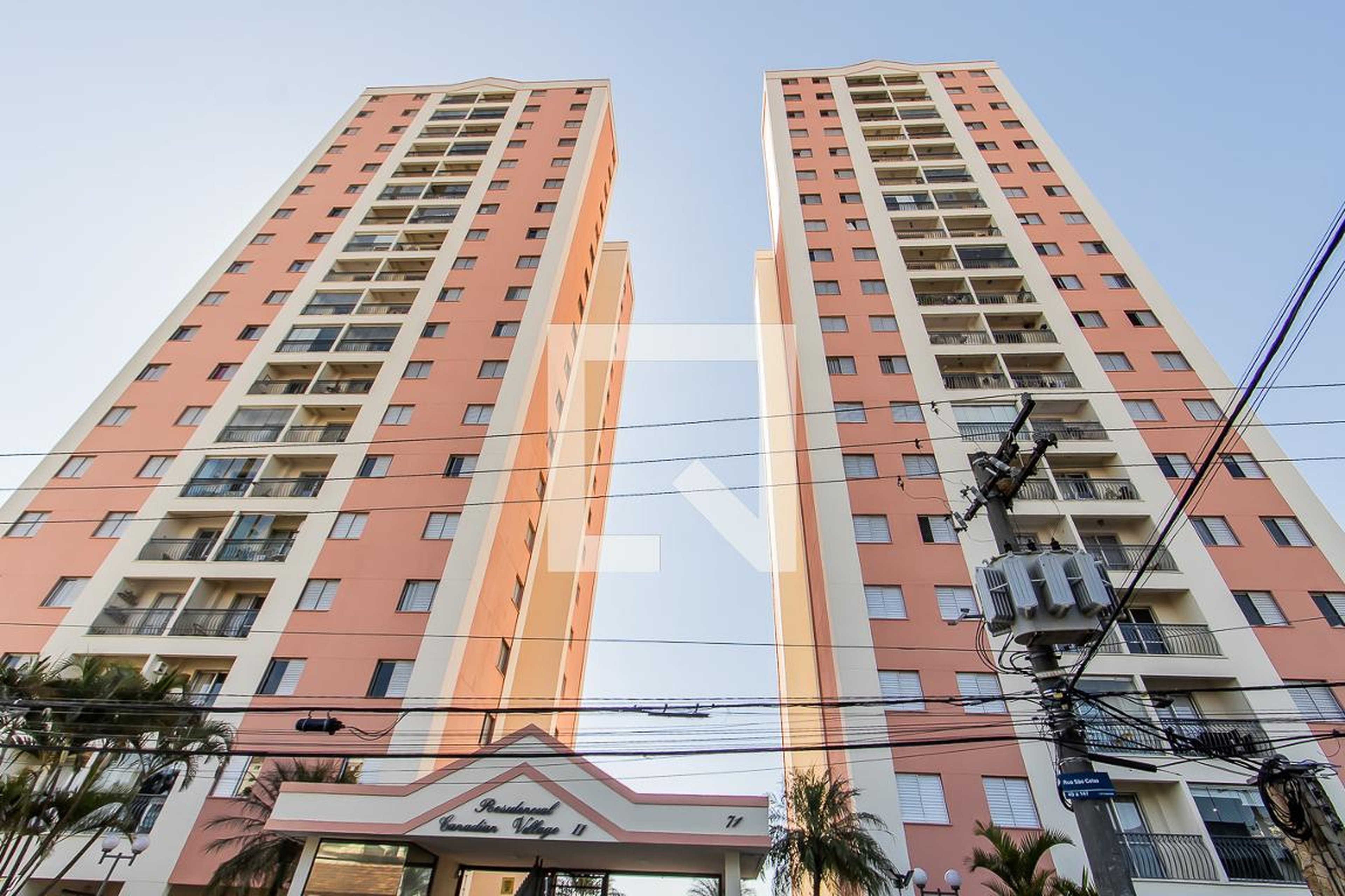 Fachada Residencial Canadian Village II