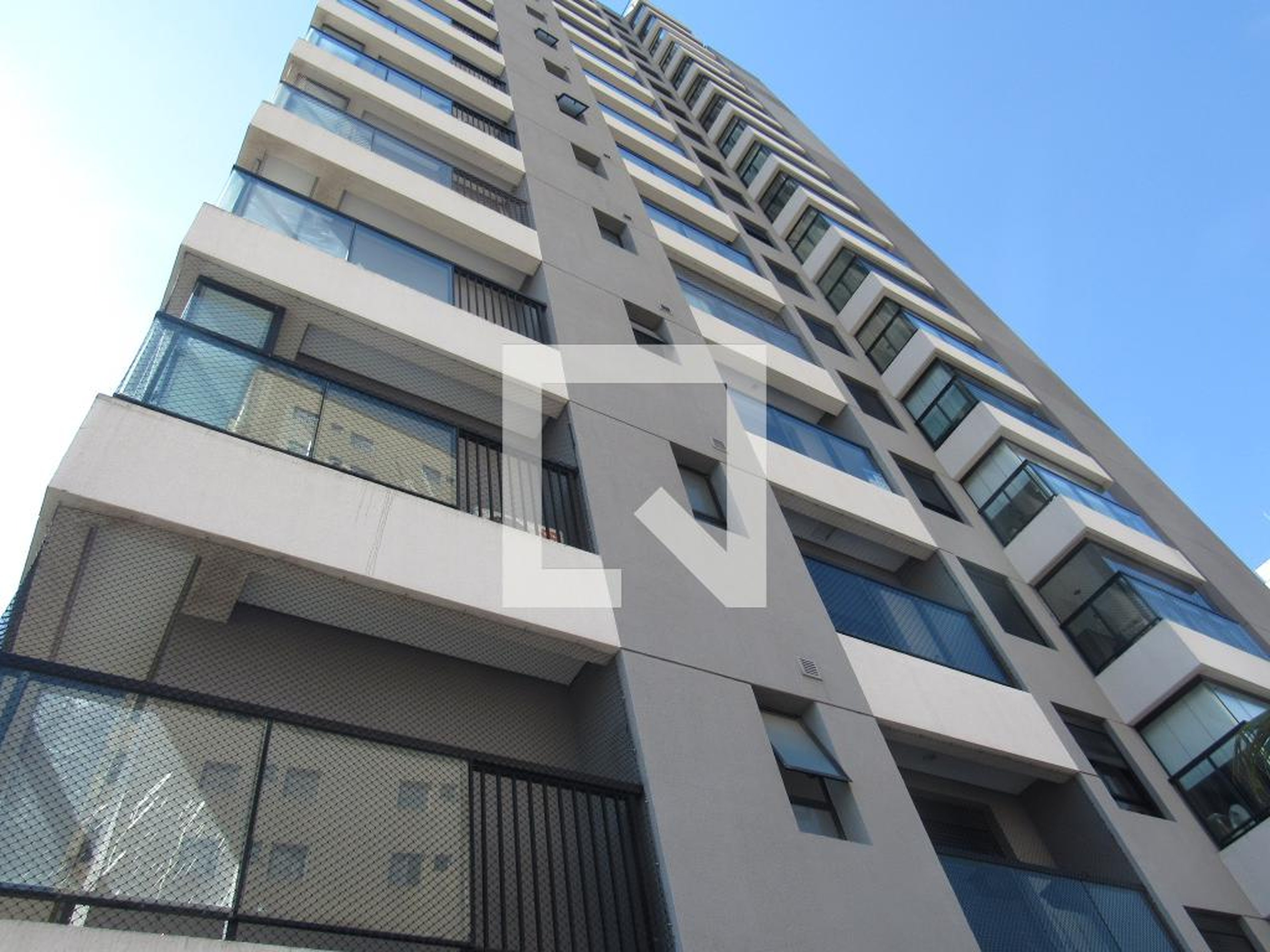 Fachada Condomínio Point Vila Yara