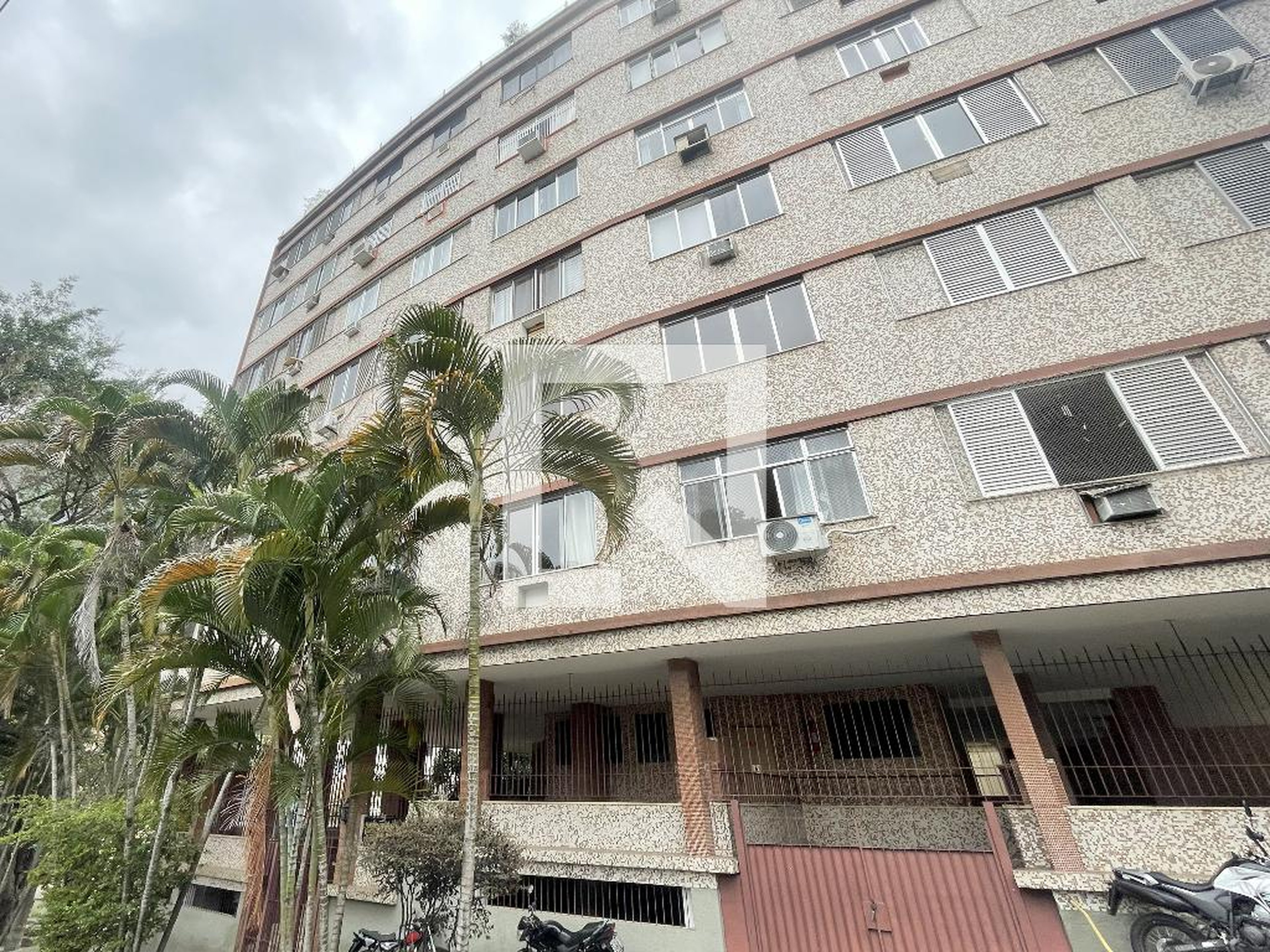 Fachada Condomínio Catrambi