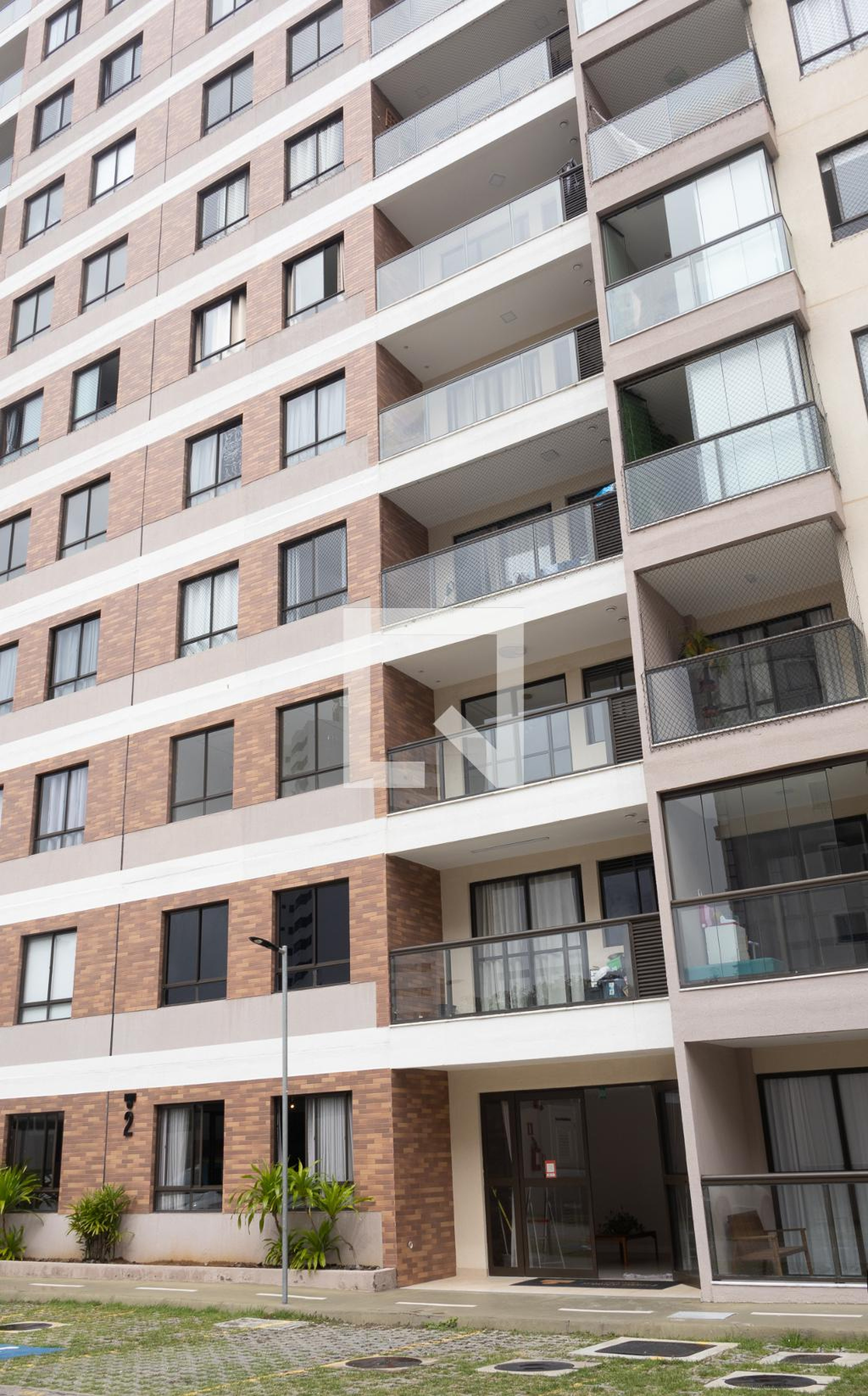 Fachada do Prédio Condomínio em Alameda Zulmira Ferreira, 28