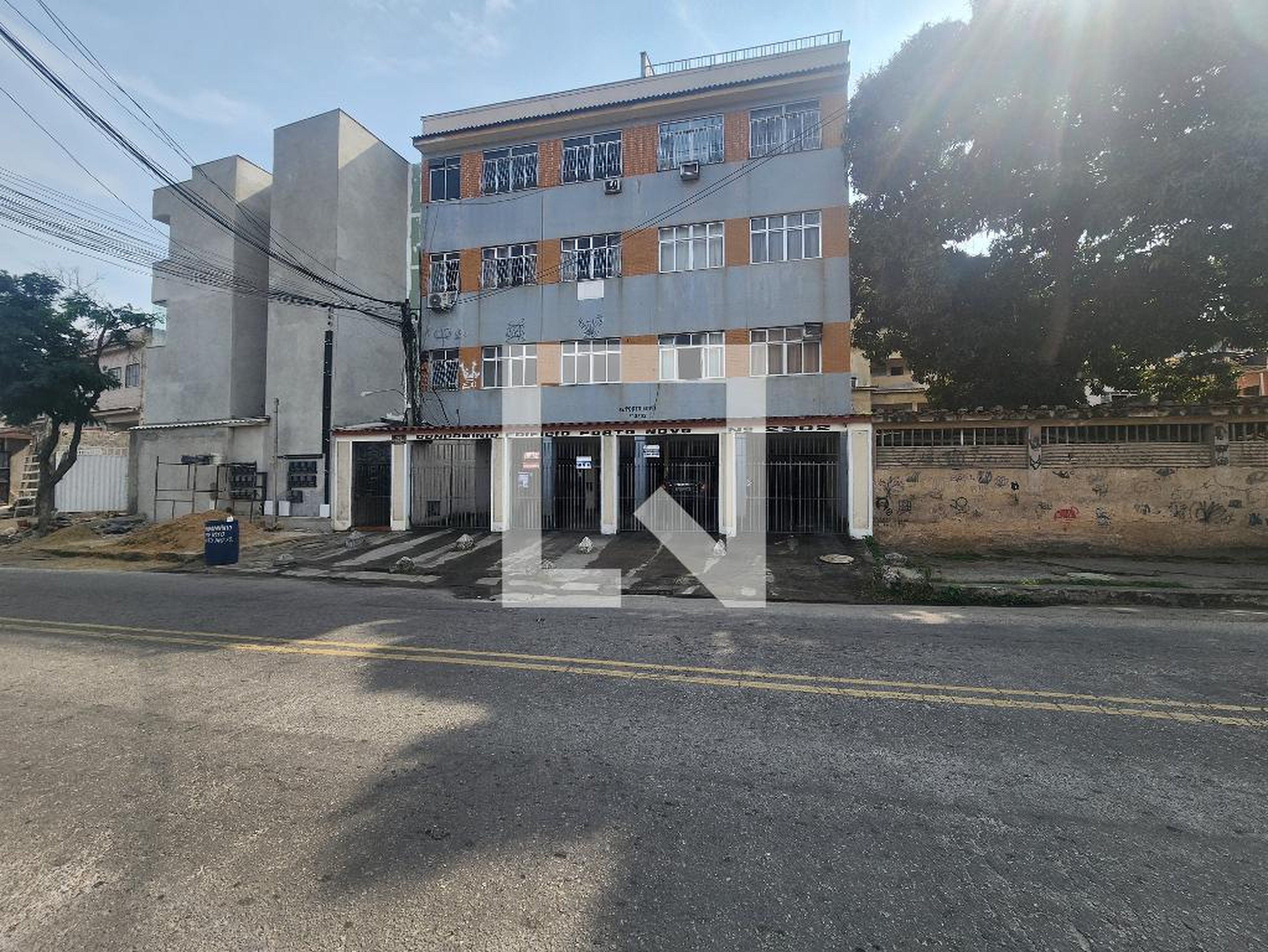 Fachada Condomínio em Rua Capitão João Manoel, 2305