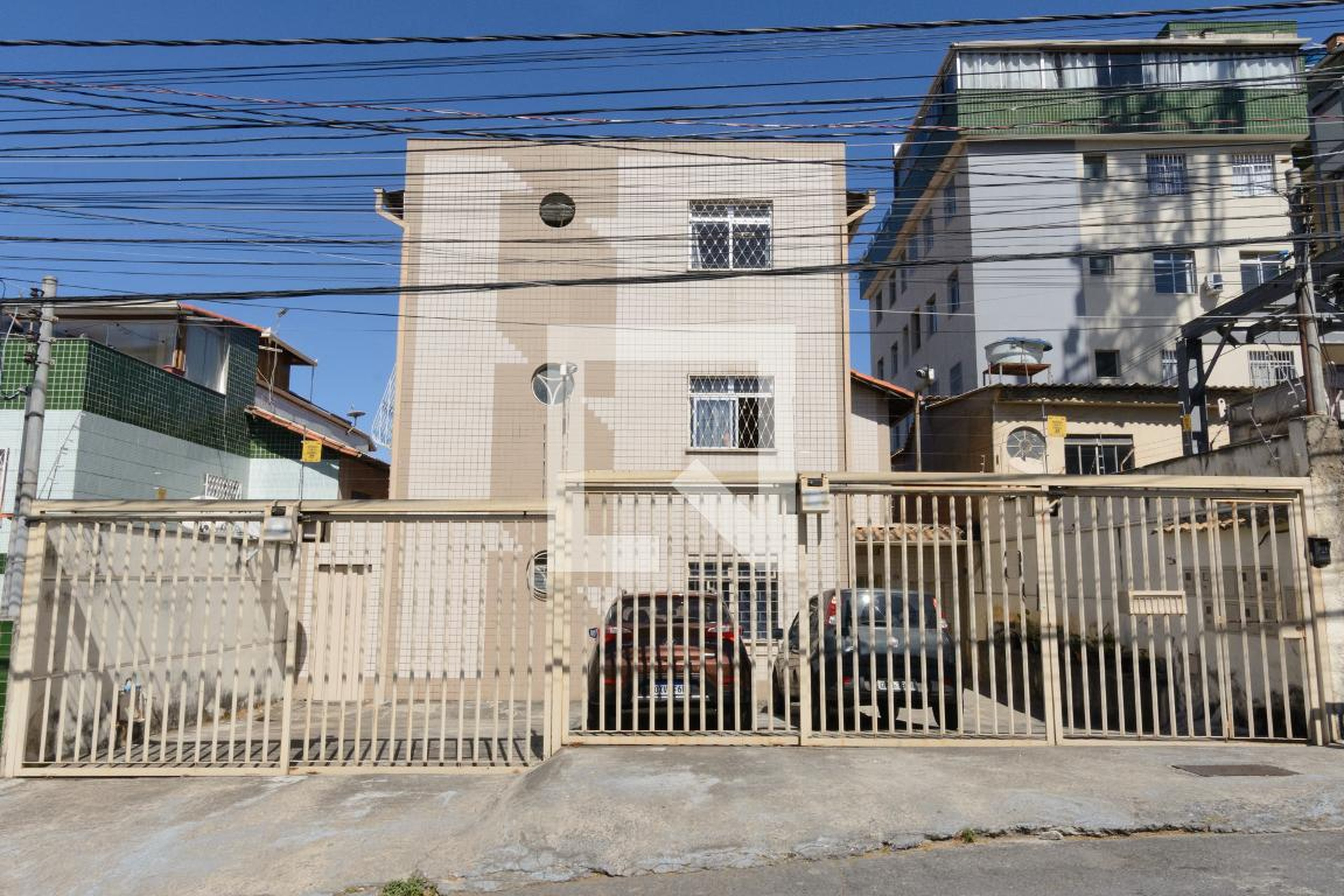 Fachada Condomínio em Rua Limoges, 34