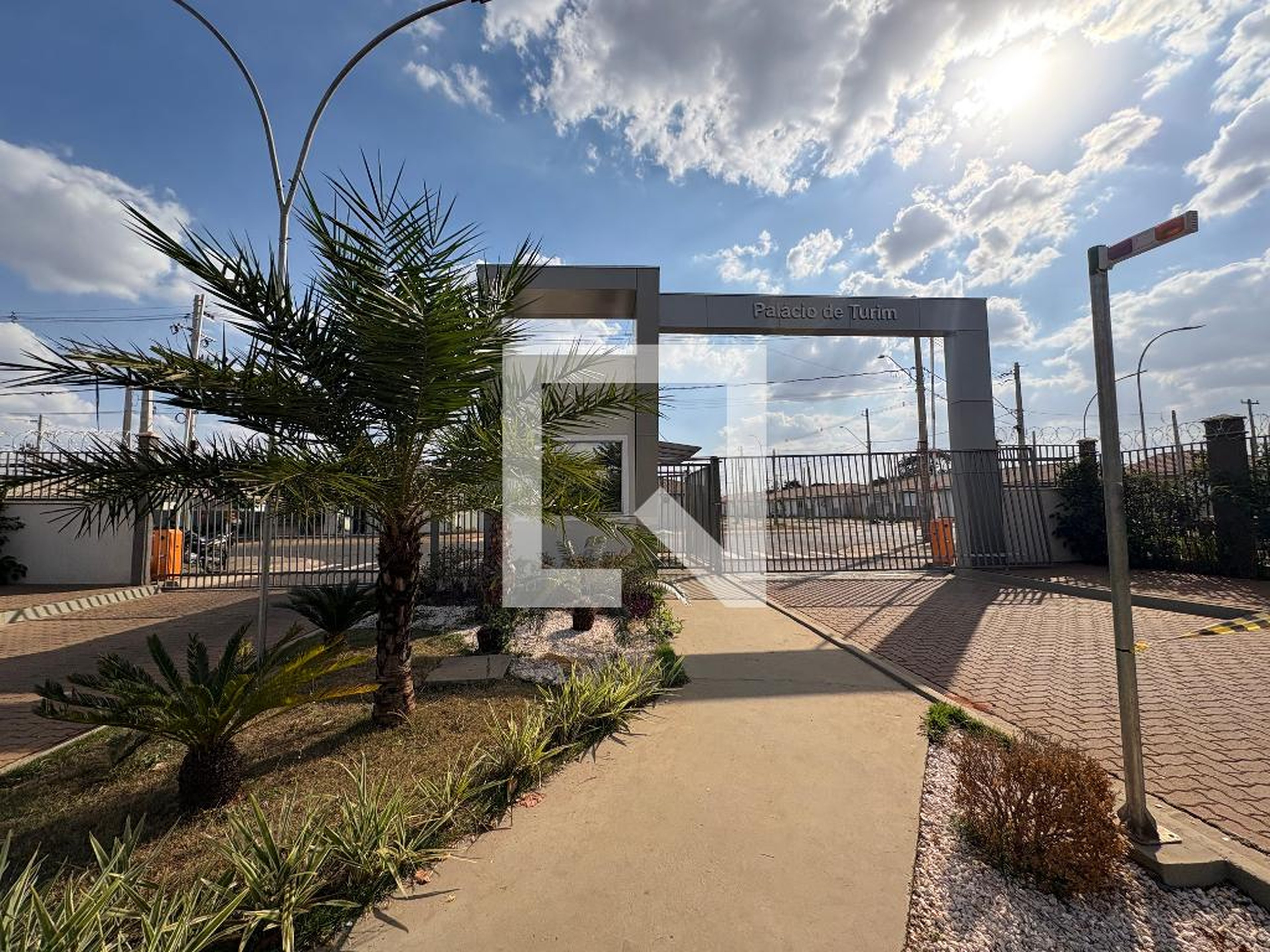 Fachada Condomínio em Rua João e Guiomar Soeira, 456