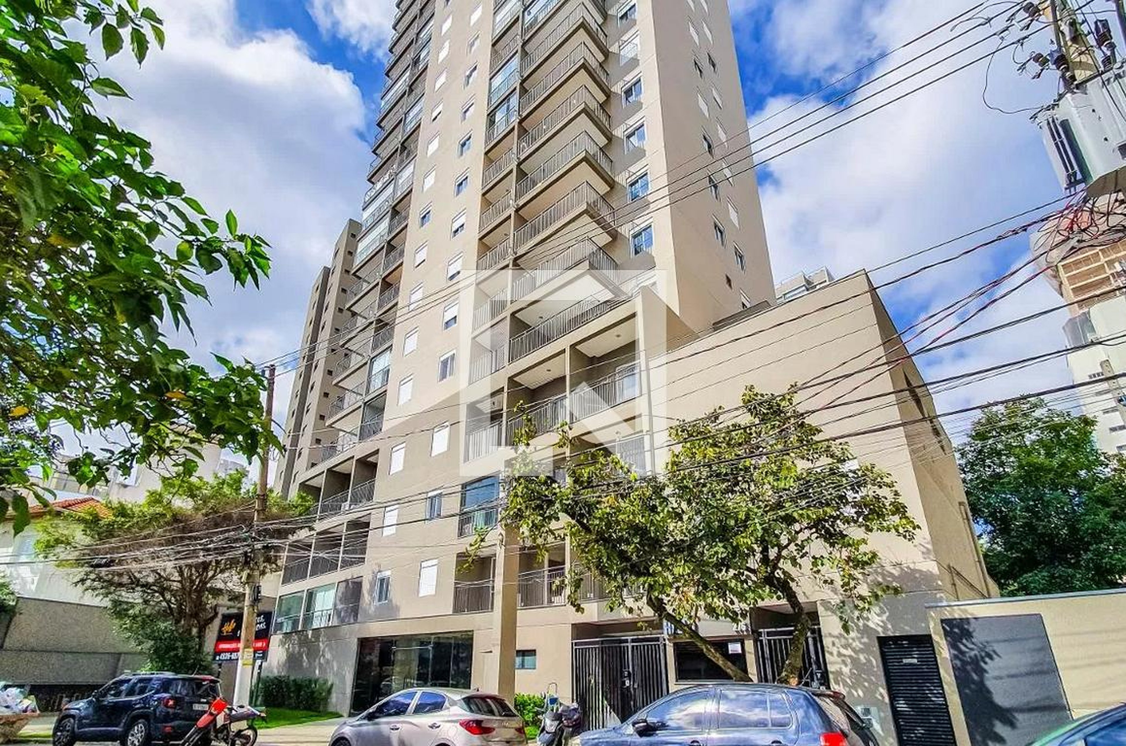 Fachada Condomínio em Rua Gaspar Lourenço, 278