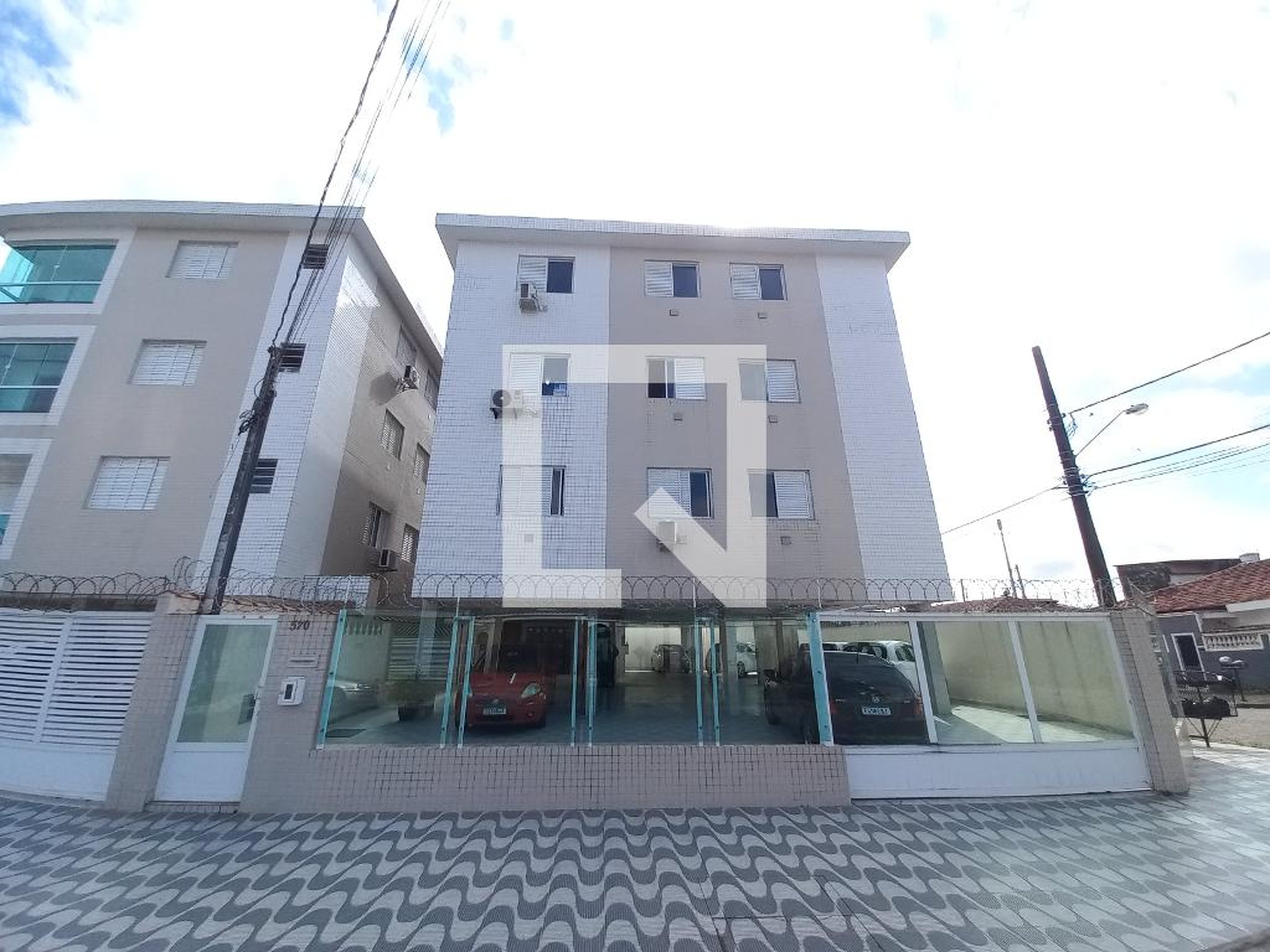 Fachada do Prédio Condomínio em Rua Antônio dos Santos Barbosa, 570