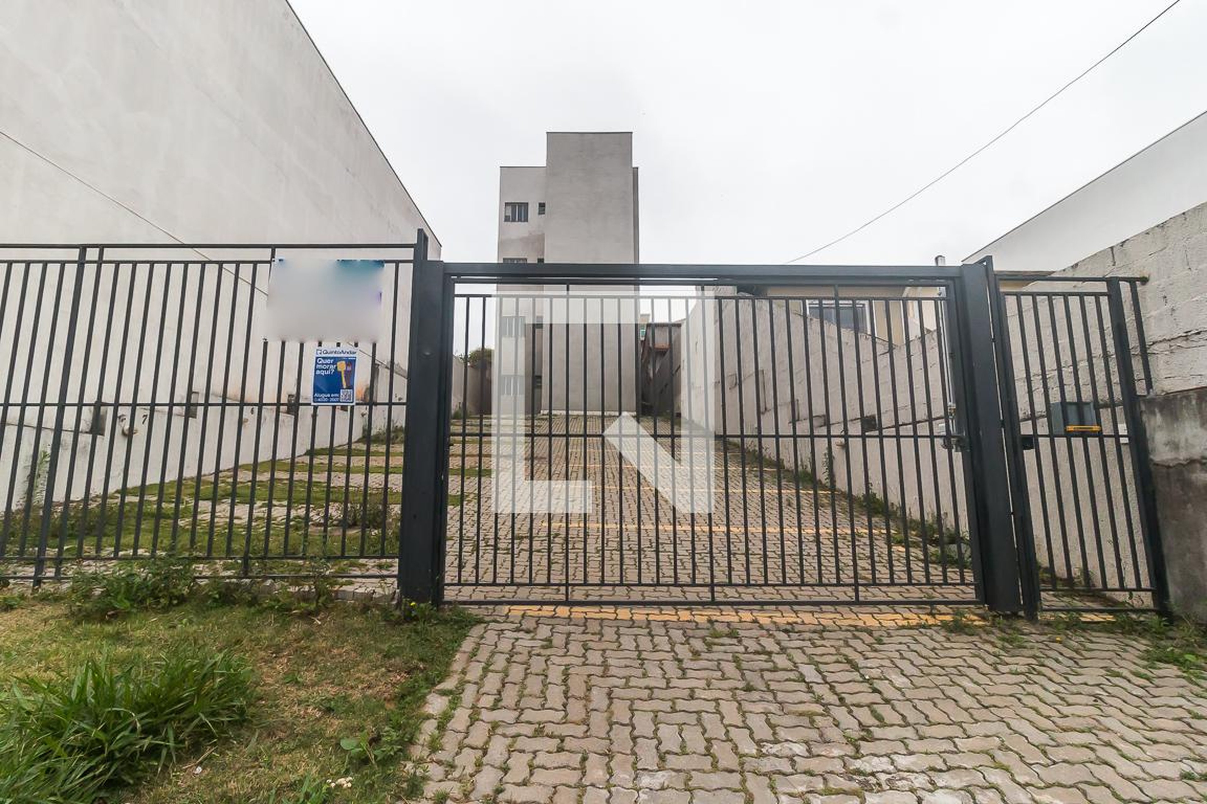 Fachada Condomínio em Rua José Veríssimo, 585