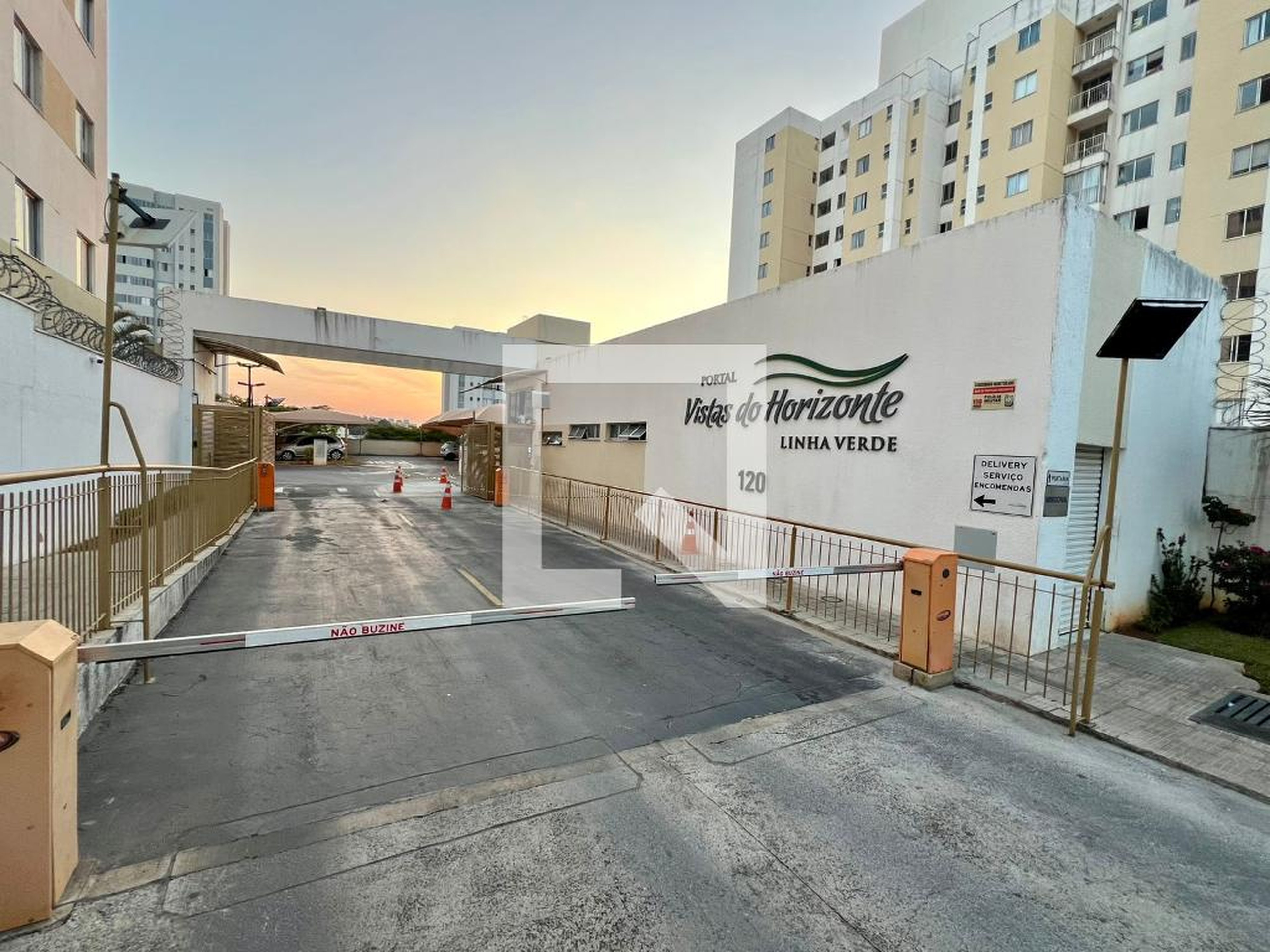 Entrada do prédio - Portal Vistas do Horizonte Linha Verde