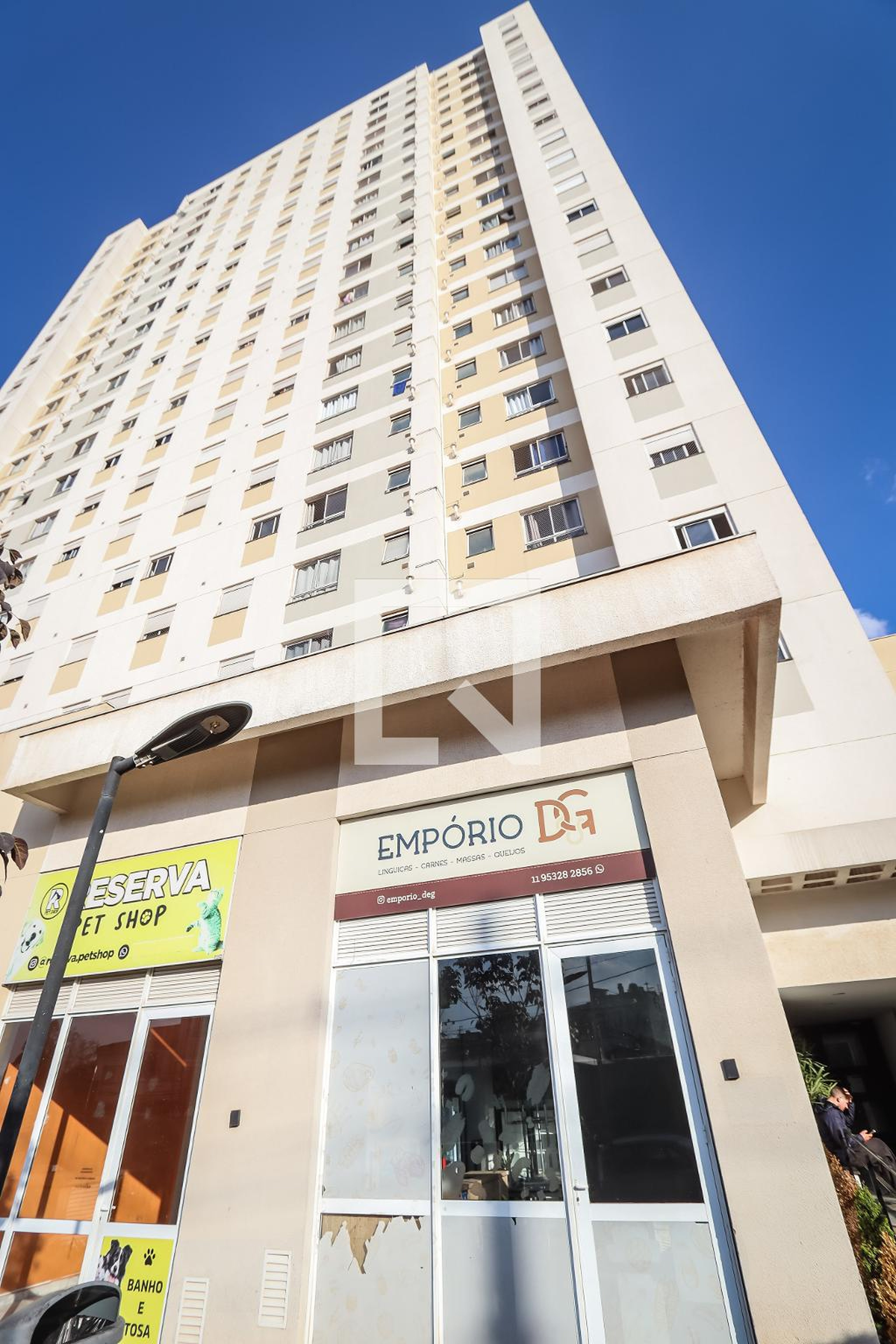 Prédio Condomínio Reserva Raposo