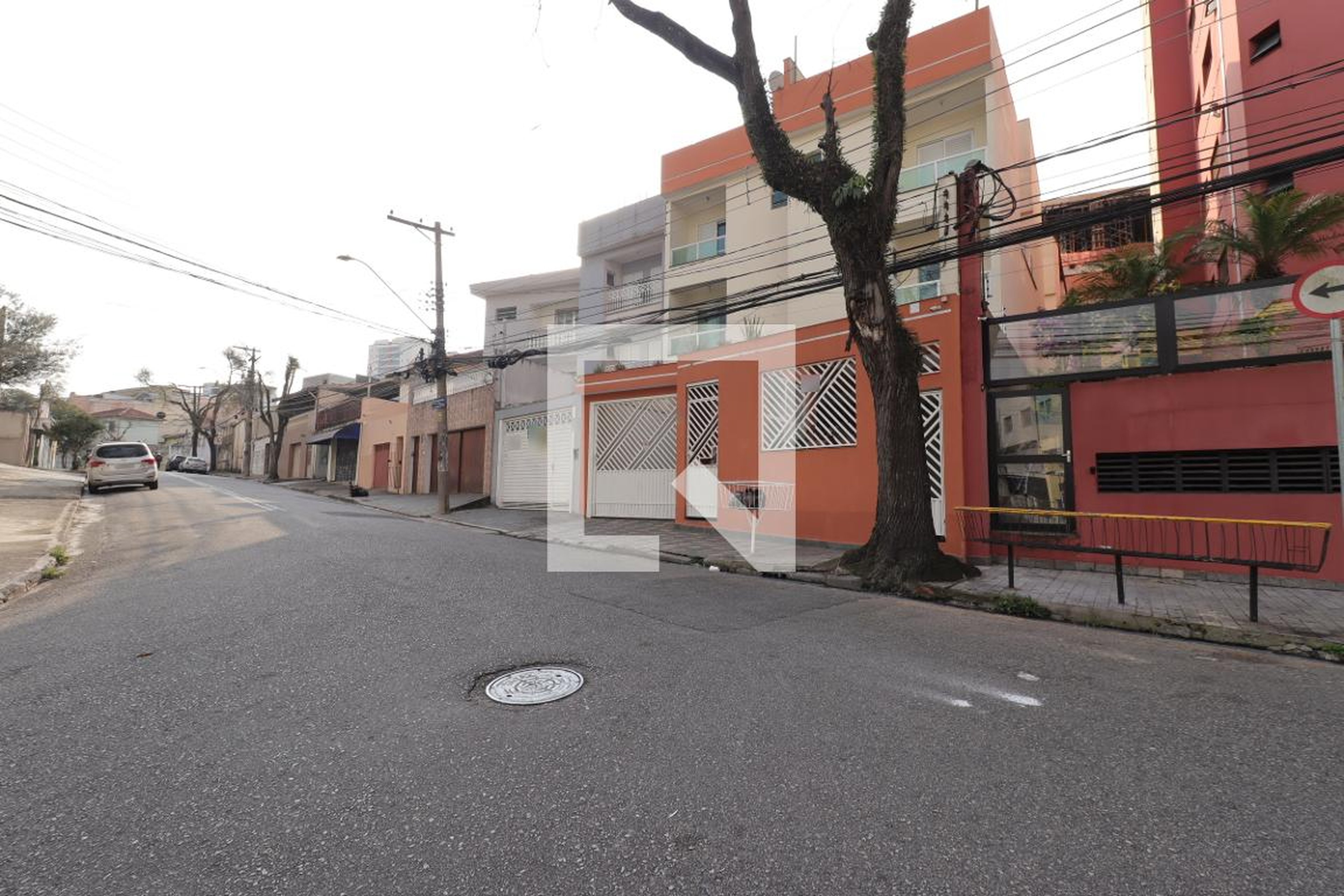 Fachada Condomínio em Rua Pirassununga, 208