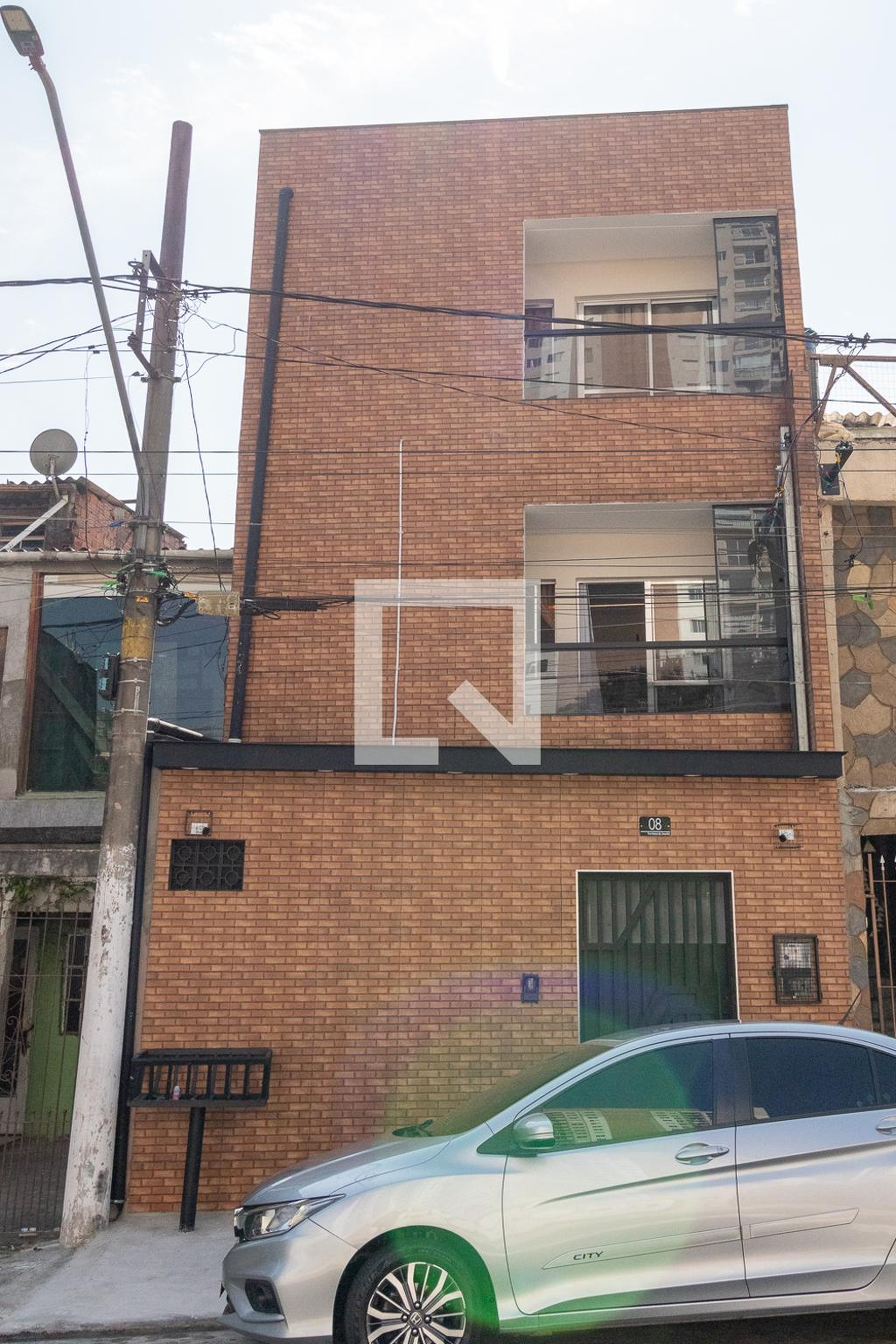 Fachada Condomínio em Rua Barra do Jequitaí, 8