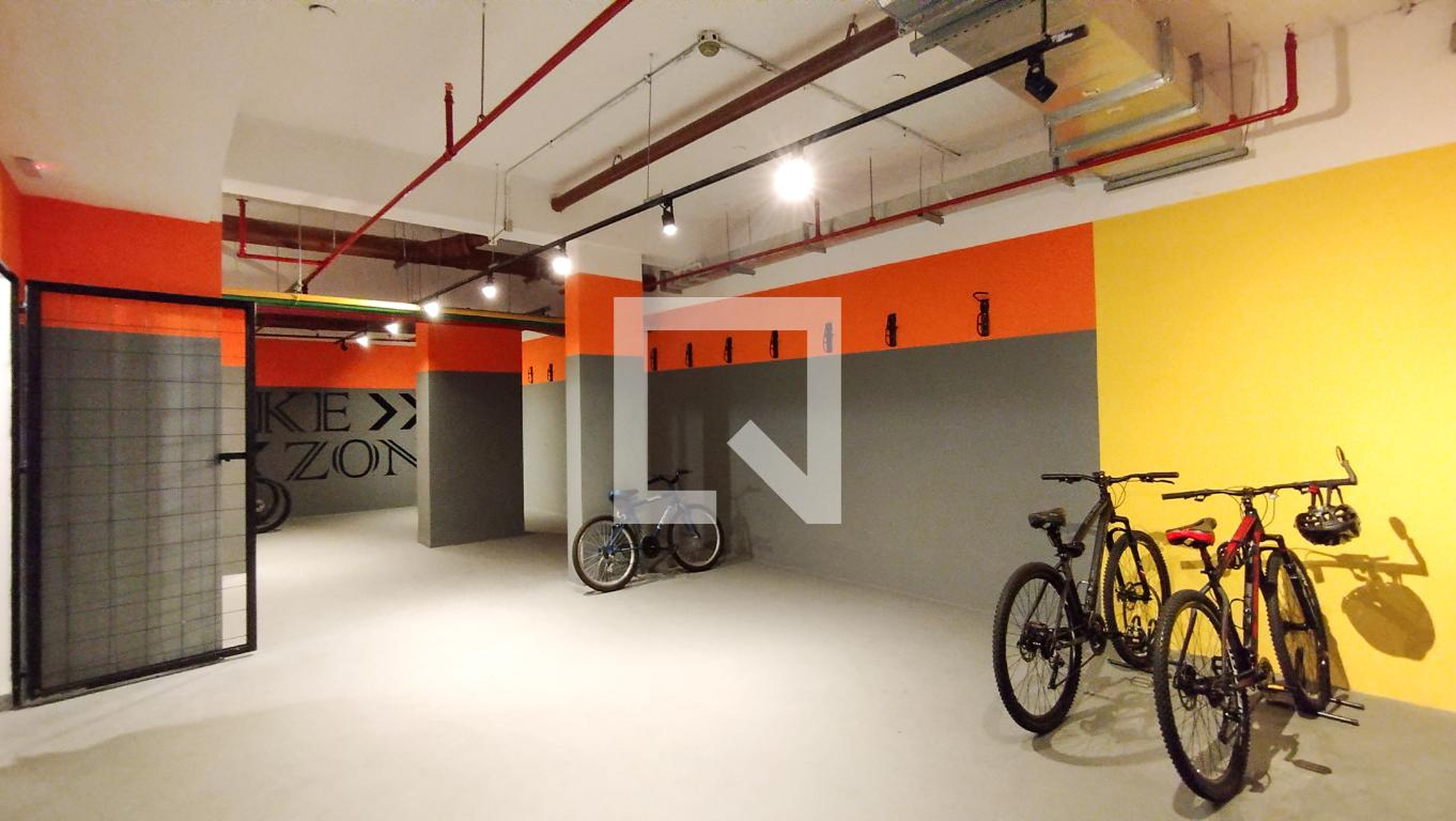 Bicicletario - ibis hotel e budget