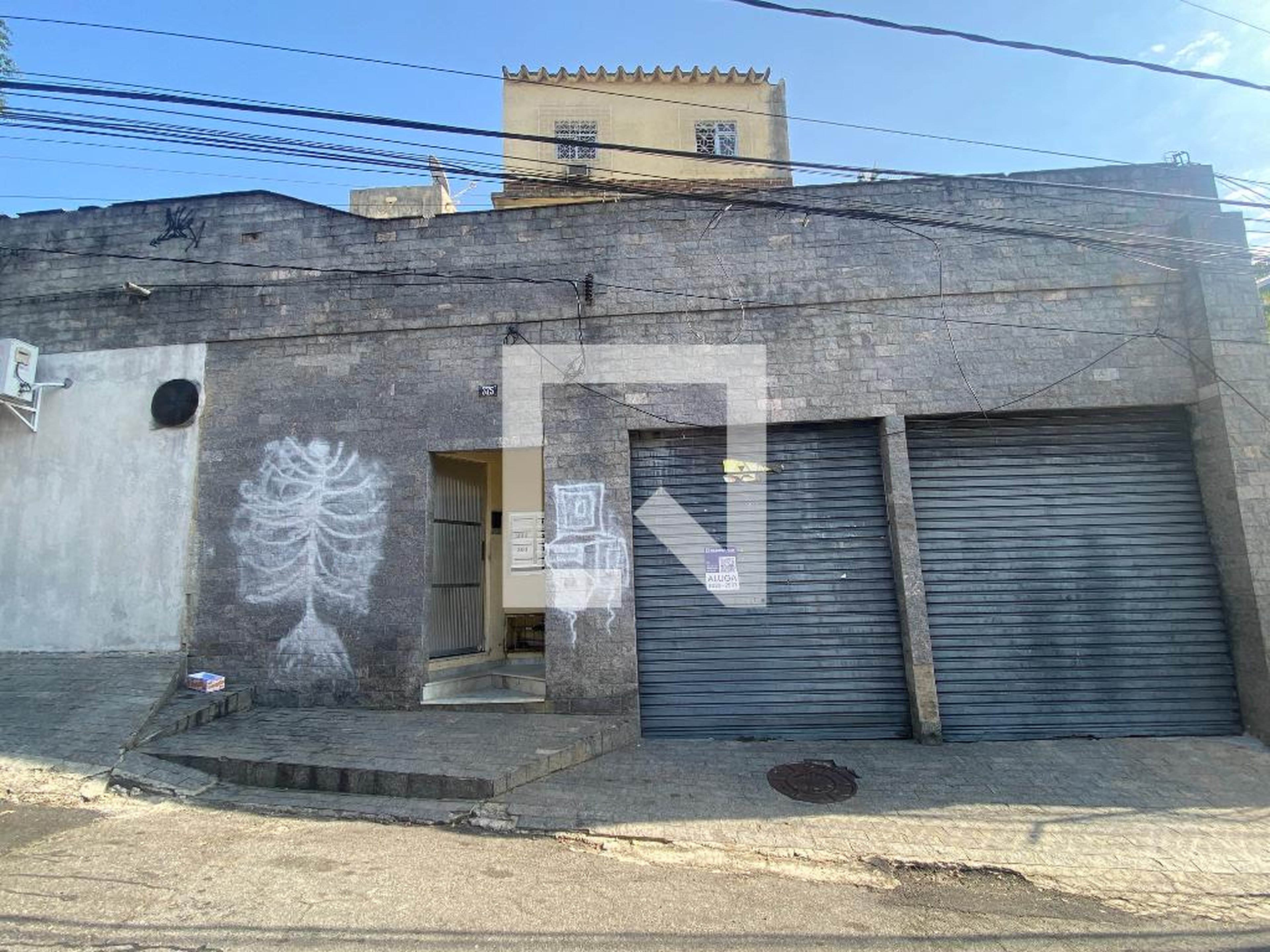 Fachada Condomínio em Rua Pôrto Seguro, 375