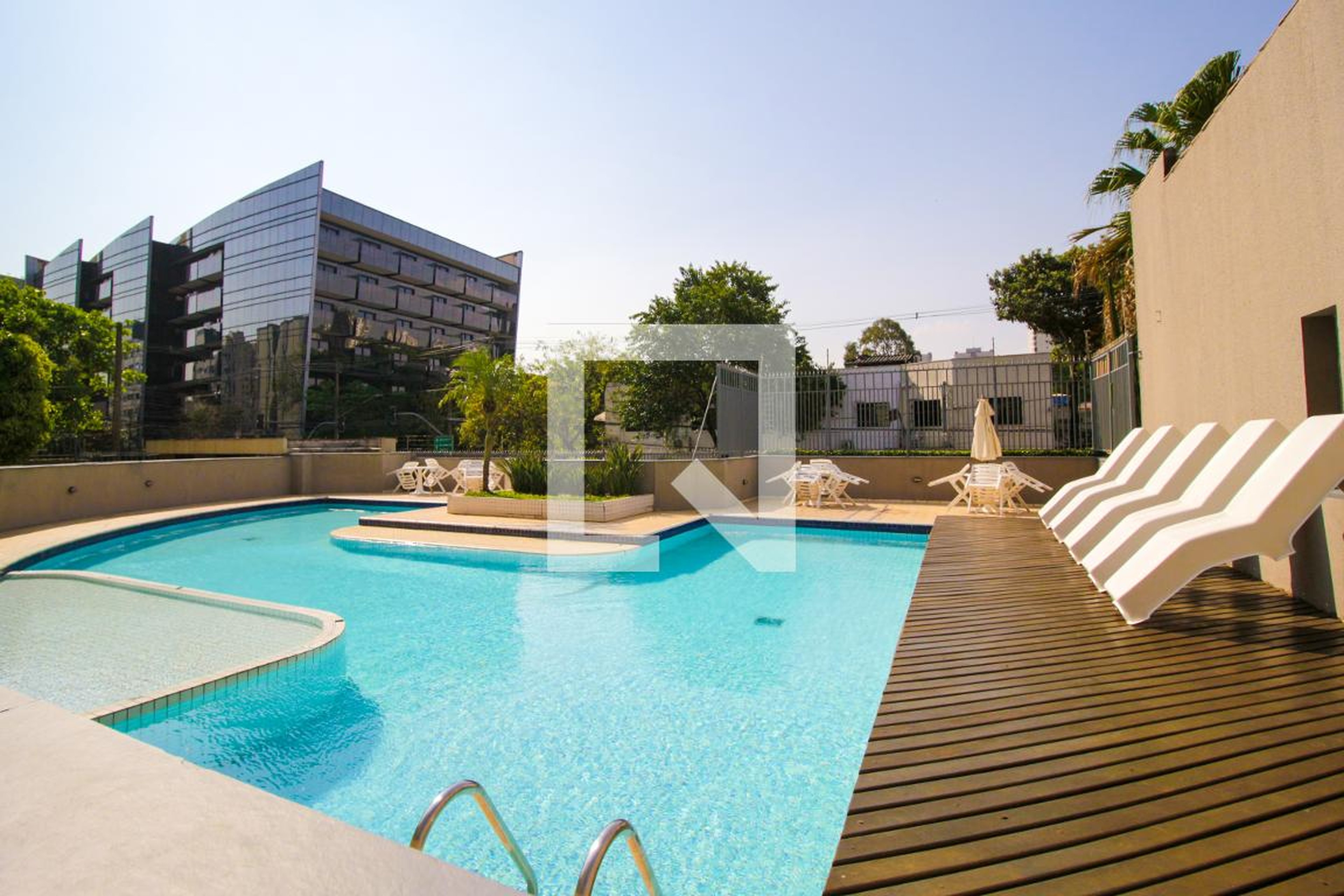 Piscina - Edifício Francorchamps