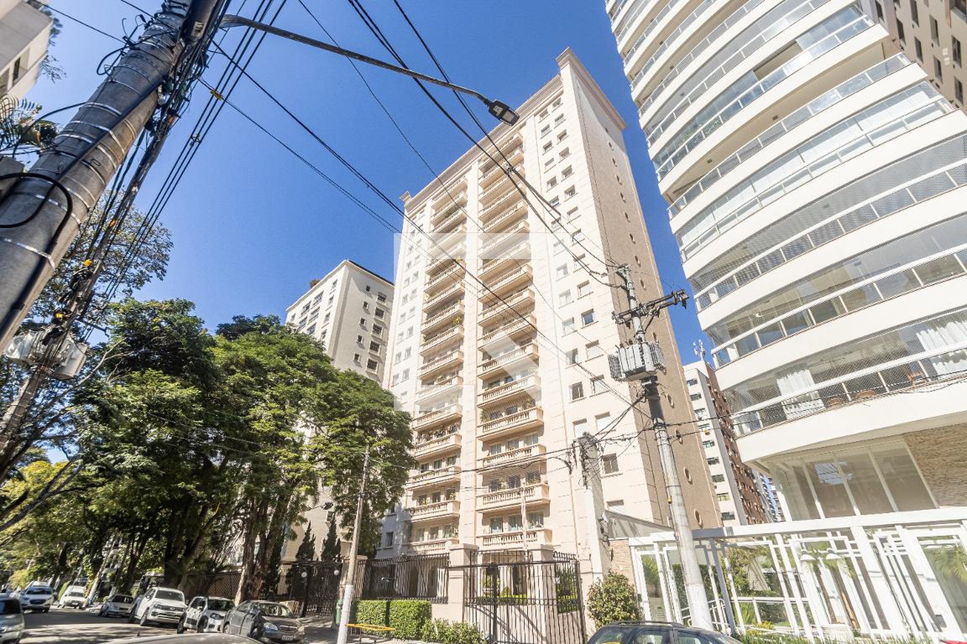 Fachada Condomínio Mansão Toulouse Lautrec