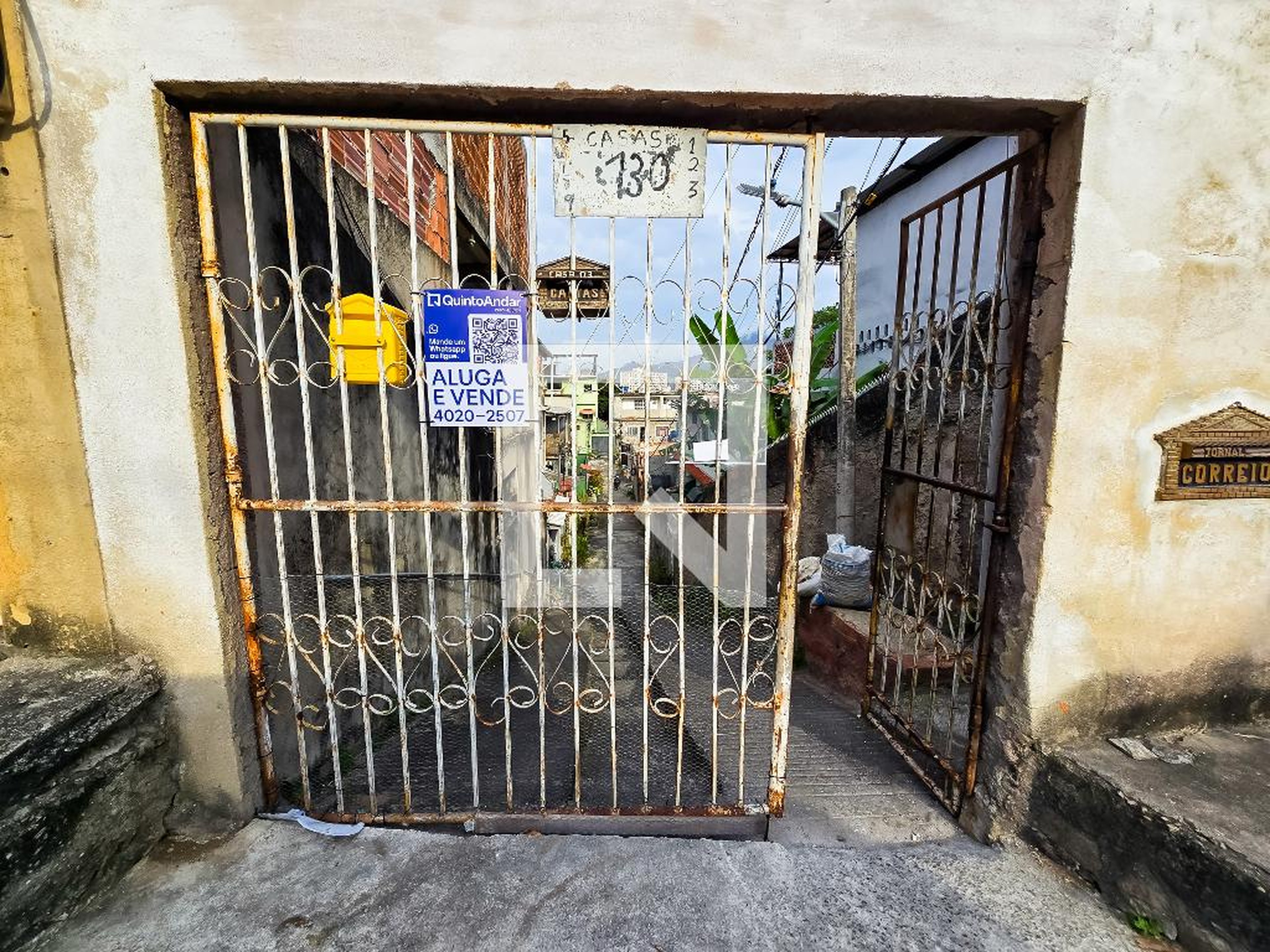 Fachada do Condomínio Condomínio em Rua Adelaíde, 130