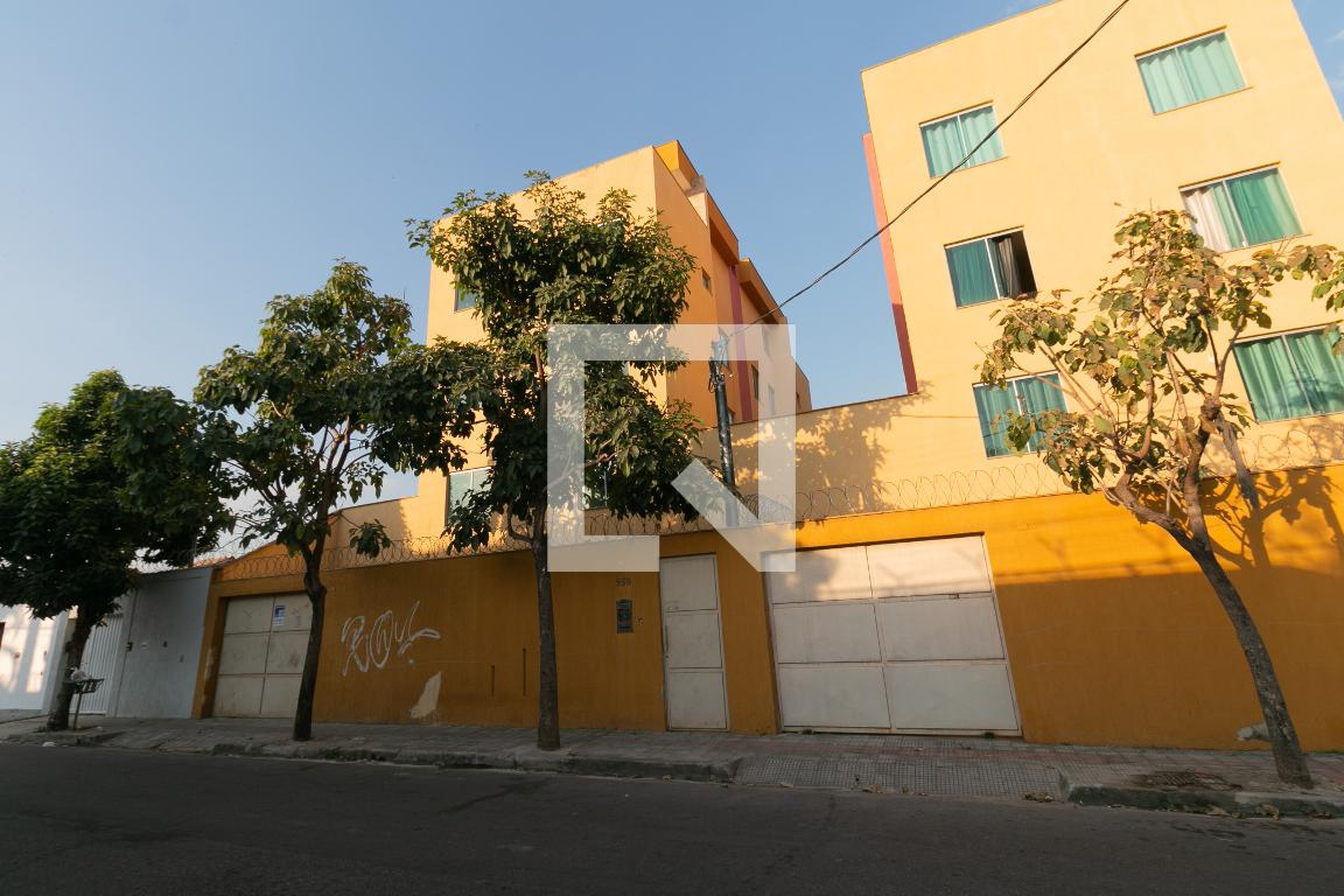 Fachada Condomínio em Rua Egito, 950