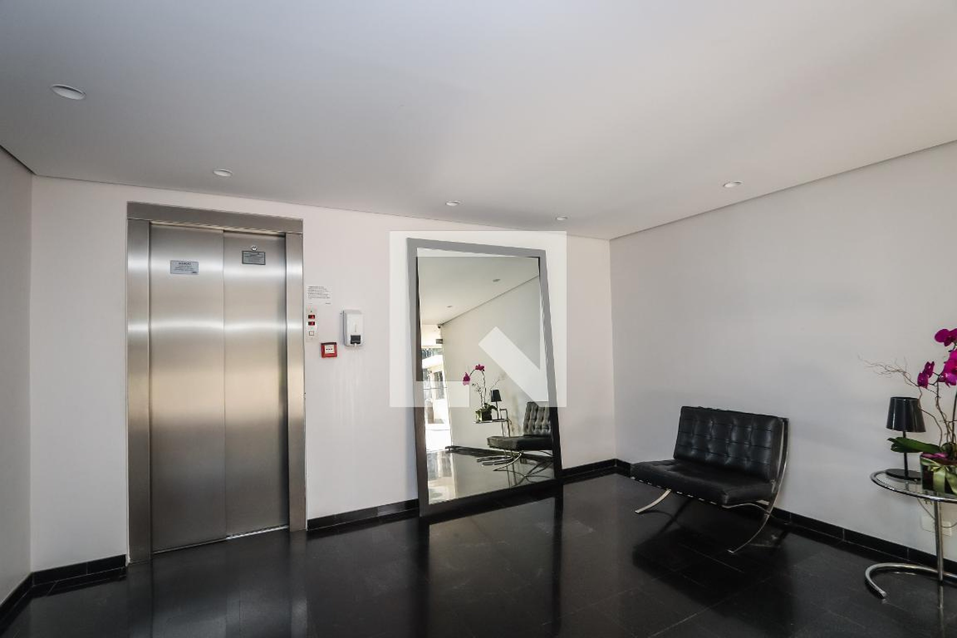 Hall de Entrada - Barão de Itapoan e Ipanema