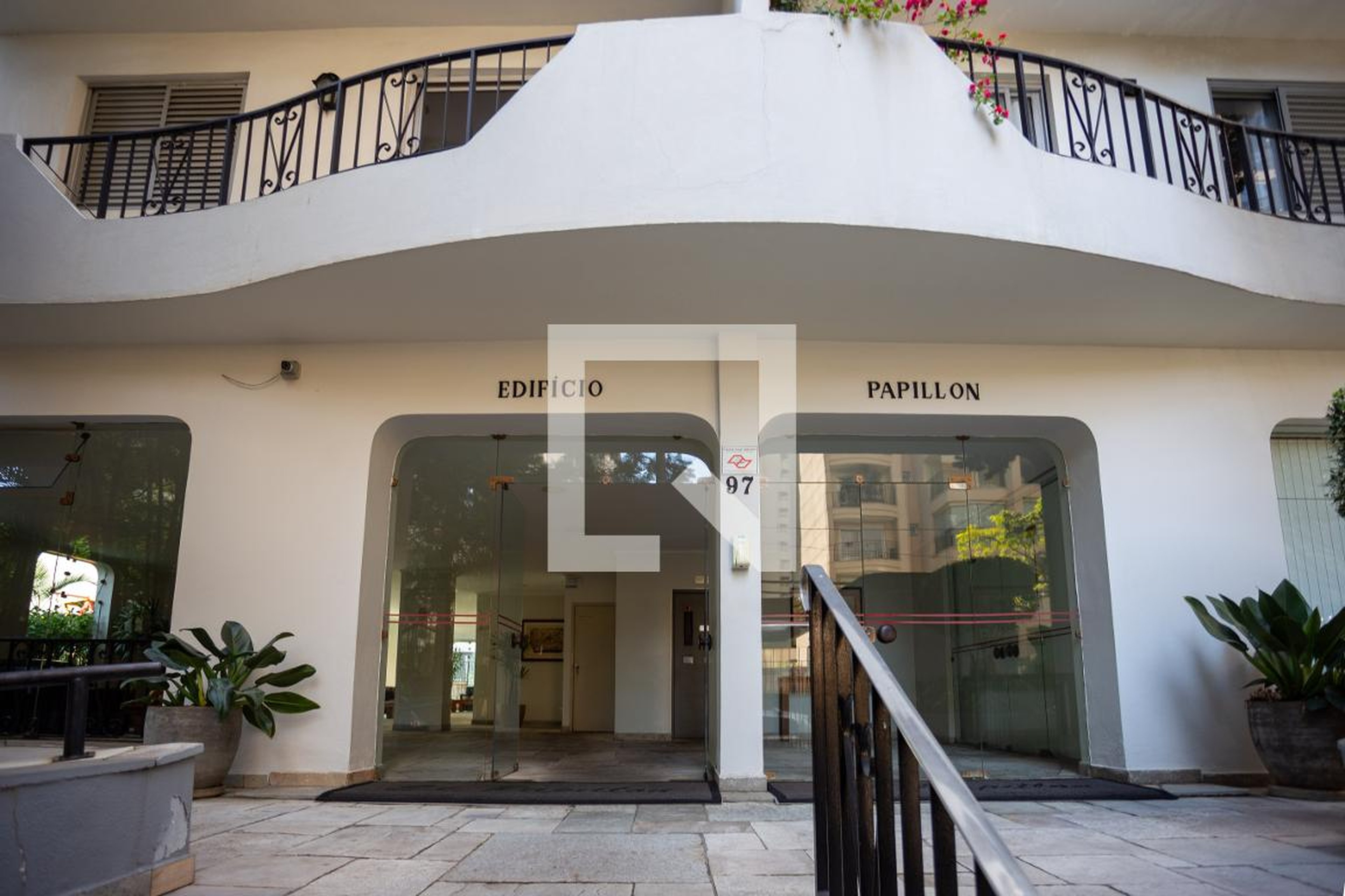 Entrada - Edificio Papillon