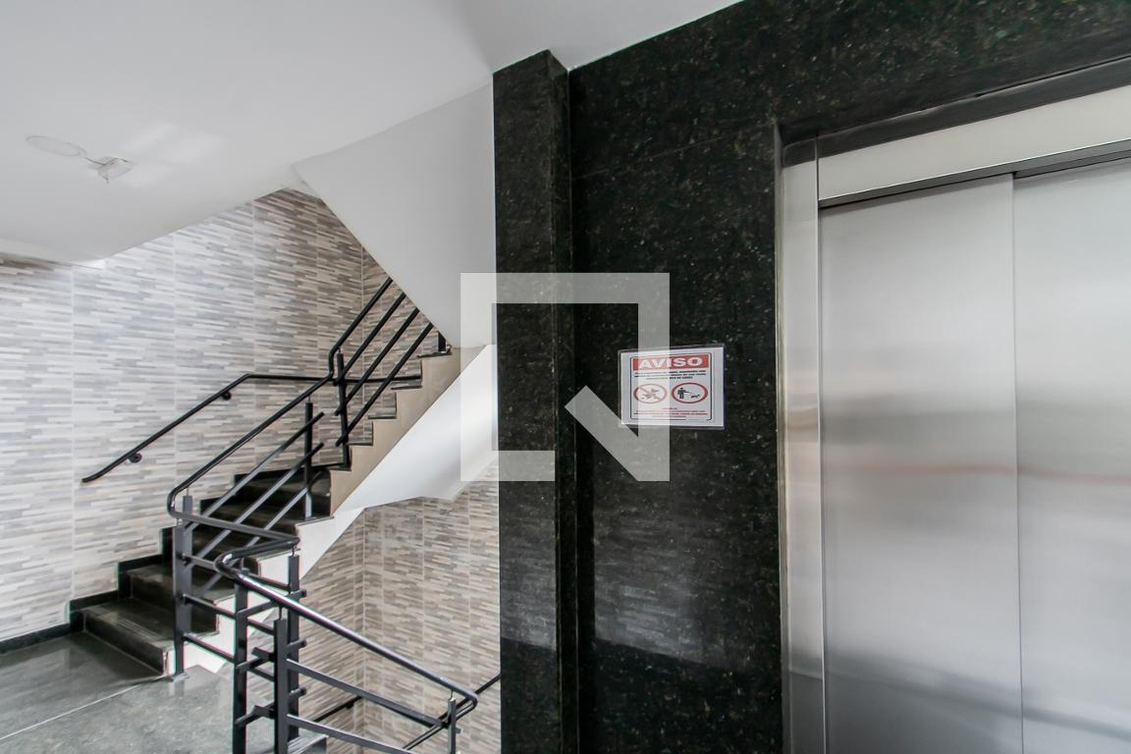 Elevador - Residencial Camacho Lara