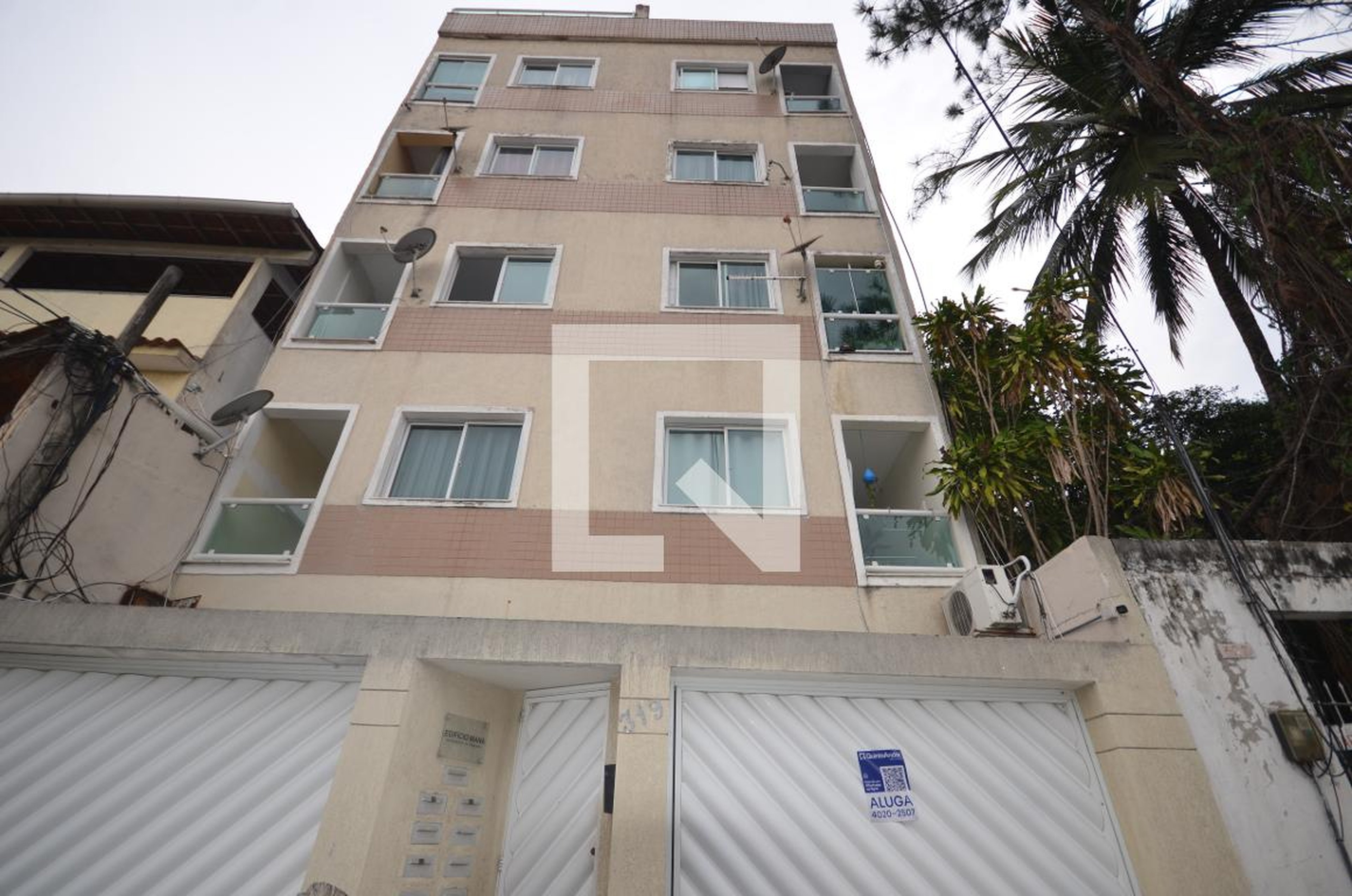 Fachada Condomínio em Rua Francisco, 319