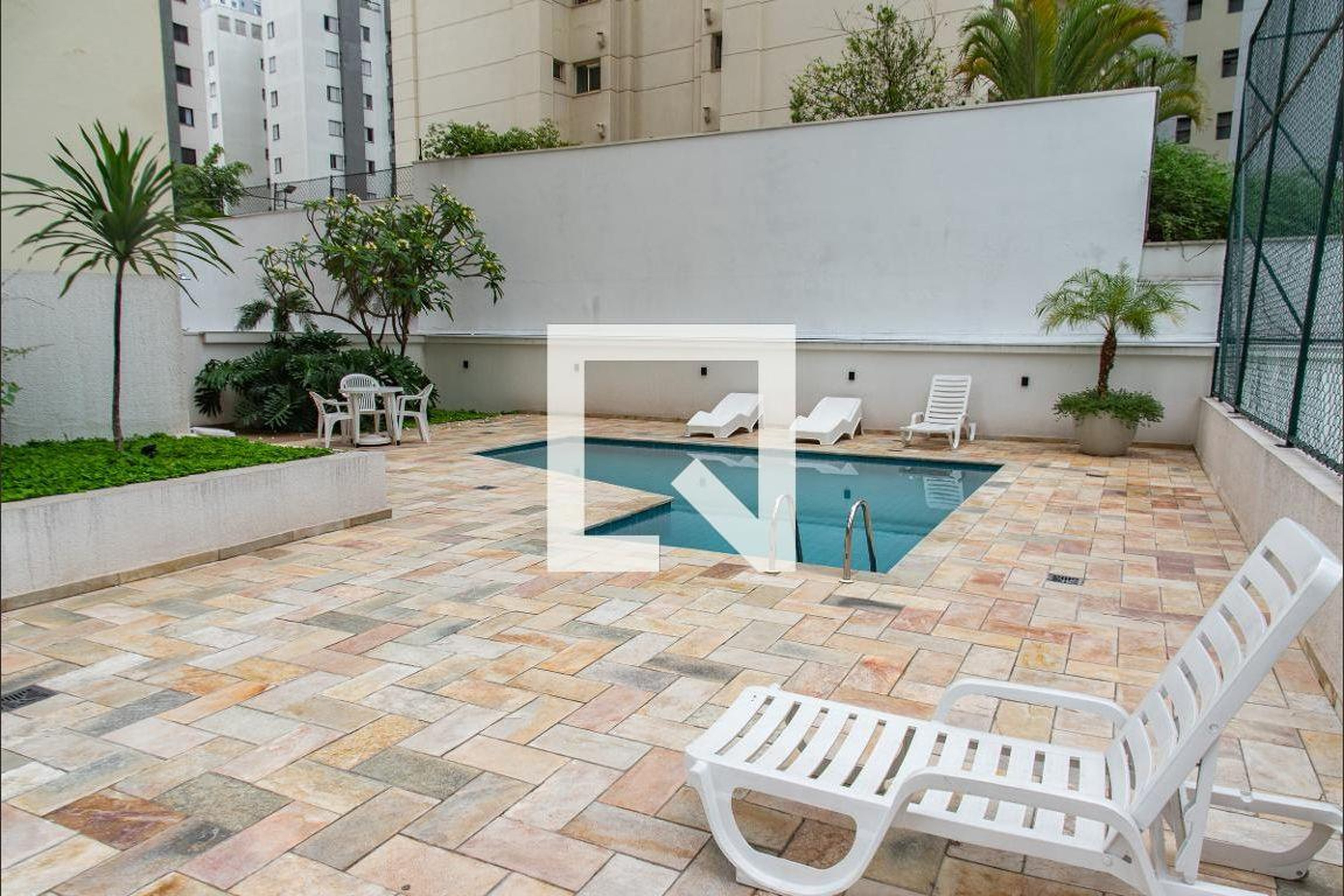 Piscina - Edifício Flamboyant