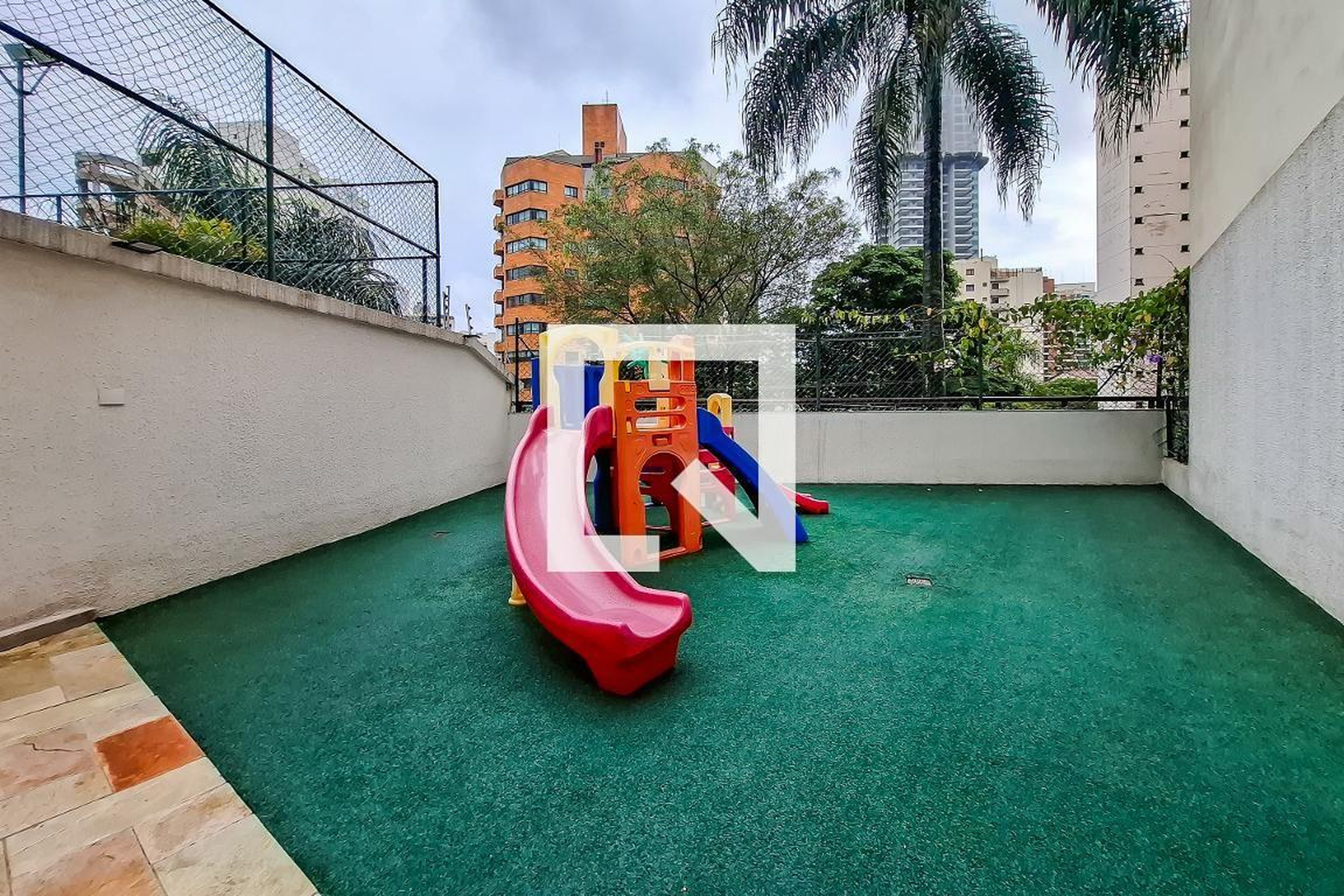 Playground - Edifício Flamboyant