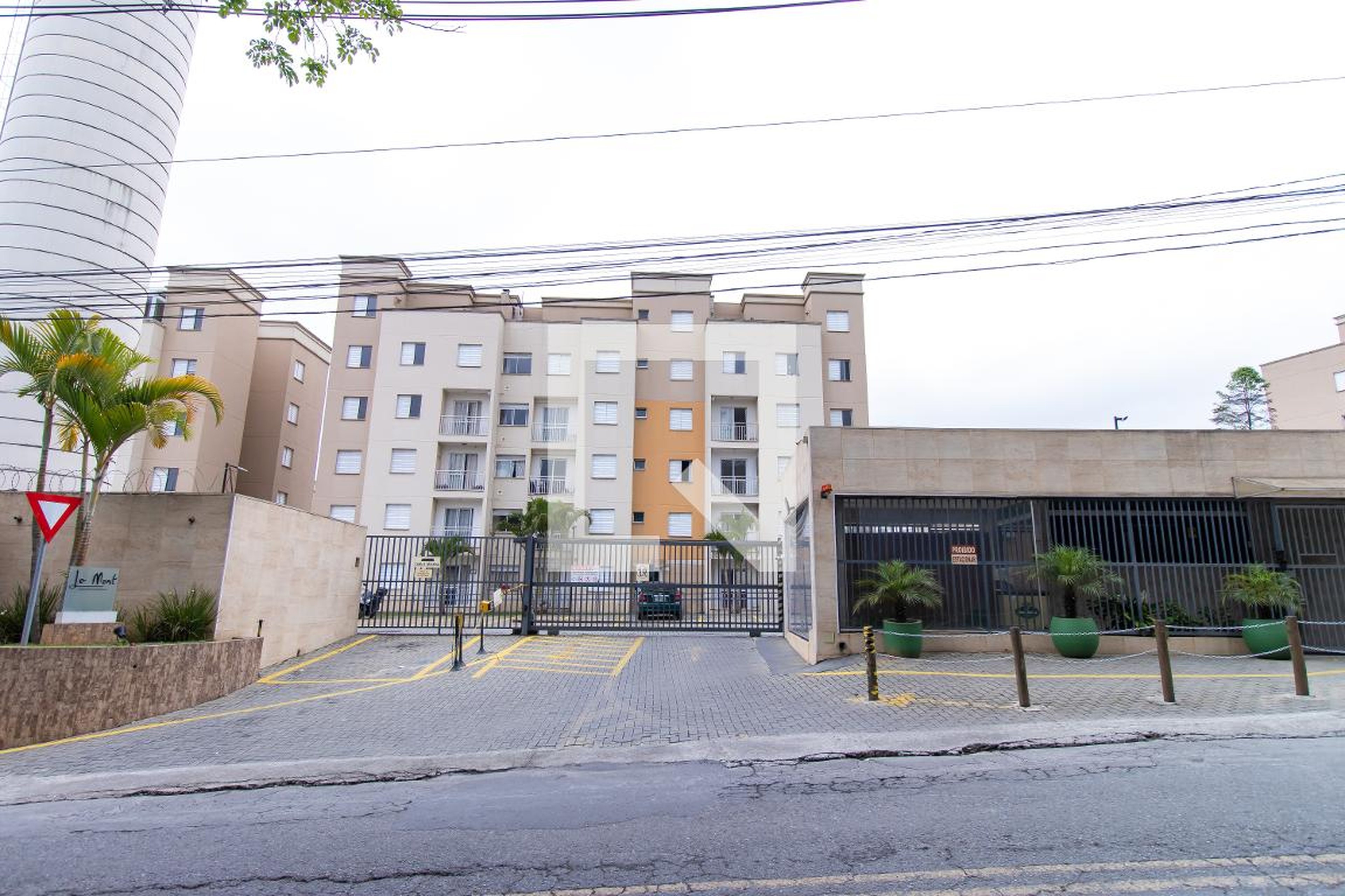 Fachada do condomínio Residencial Le Mont 2