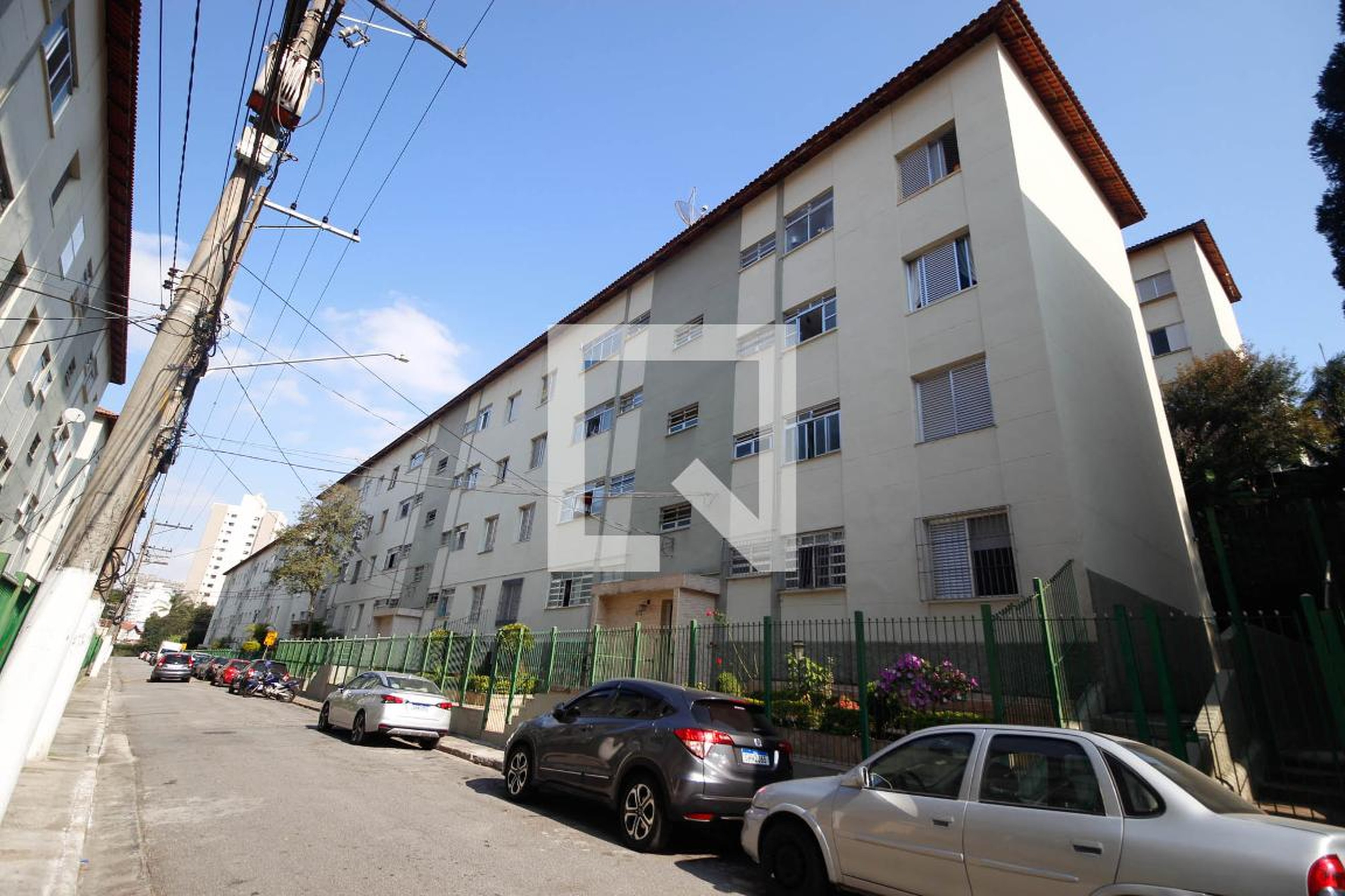 Fachada Condomínio em Rua Professor Roger Bastide, 175