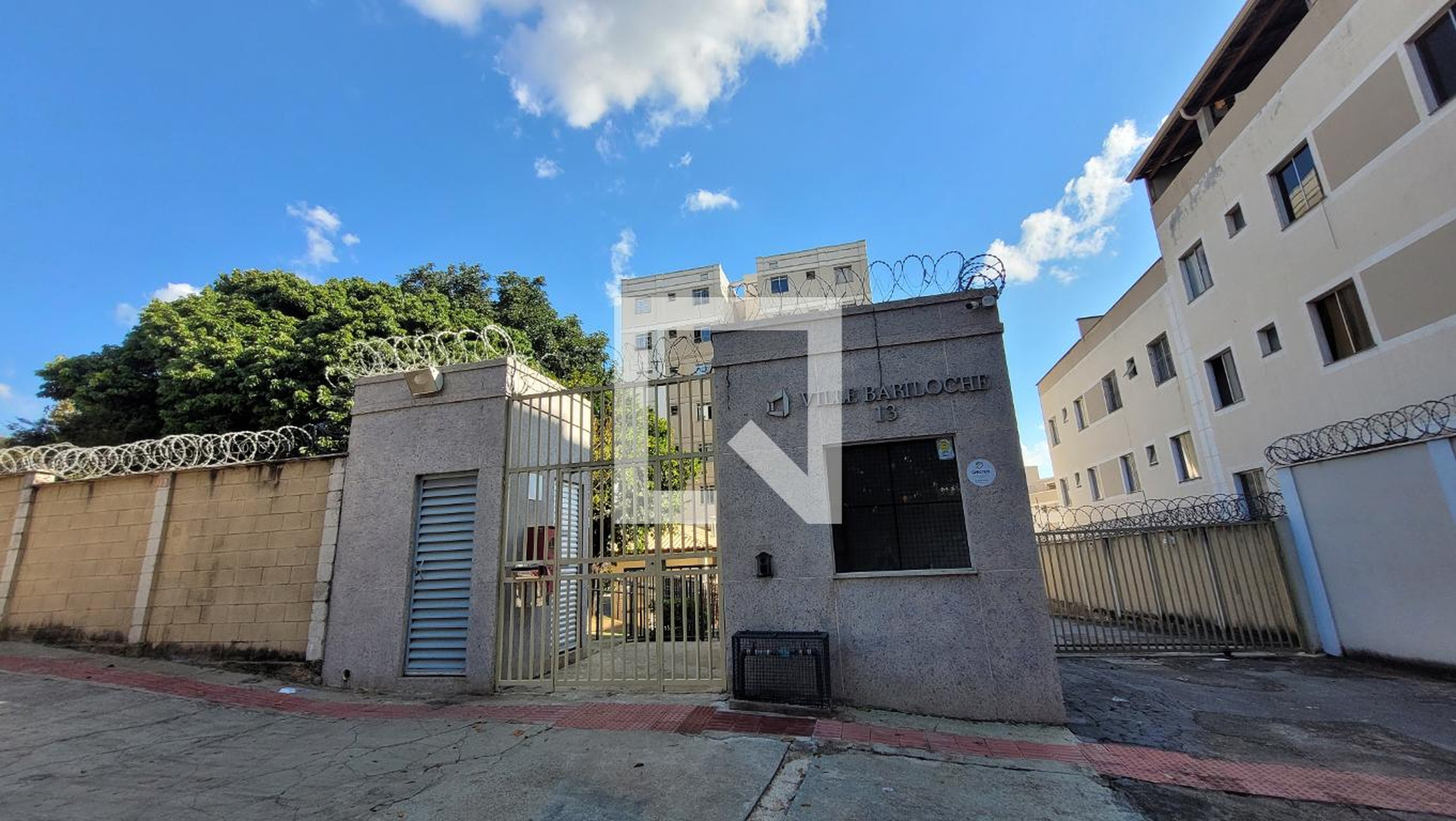 Fachada do prédio Condomínio Ville Bariloche