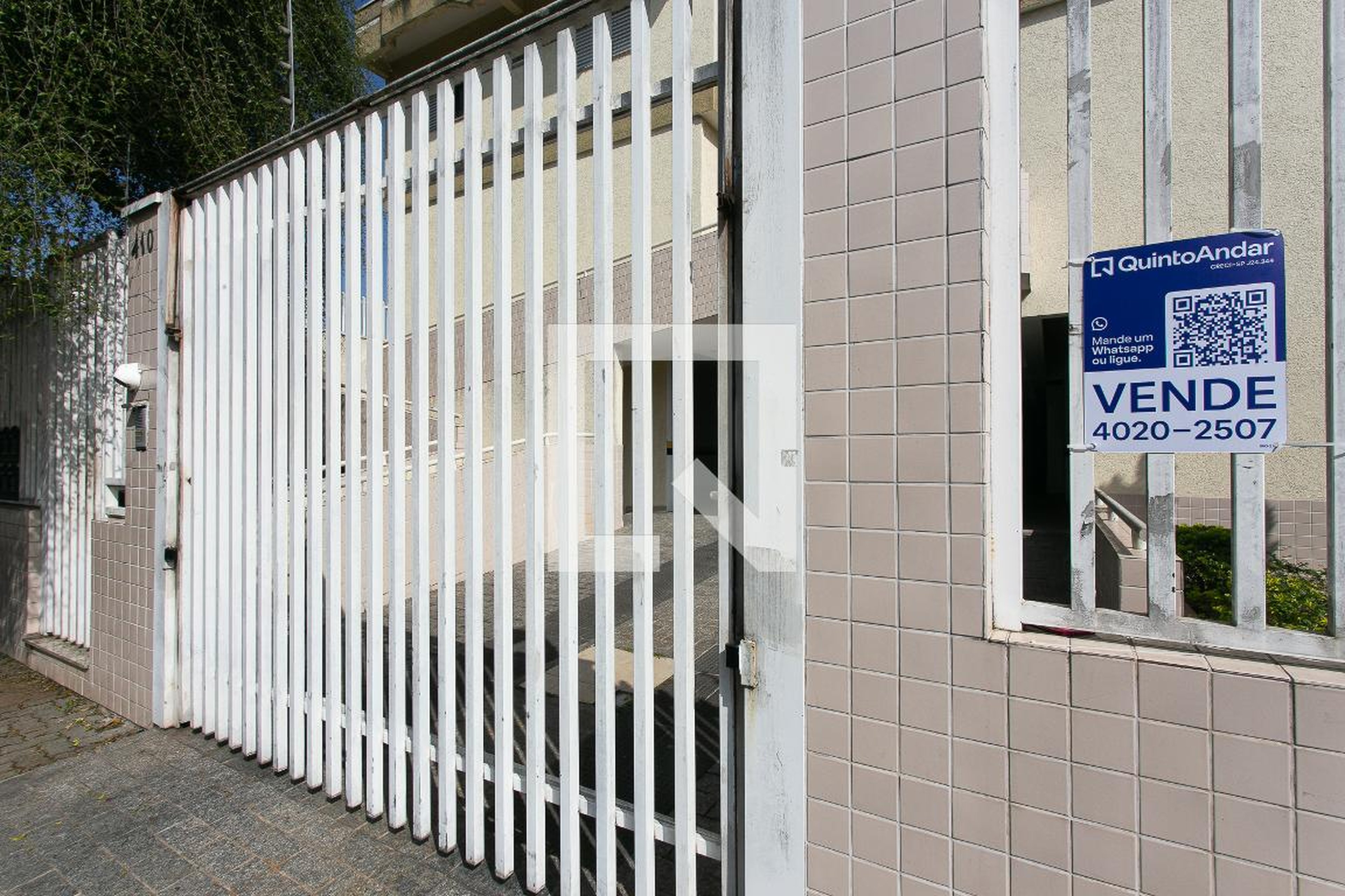 Fachada do Condomínio Condomínio em Rua Atuaí, 410