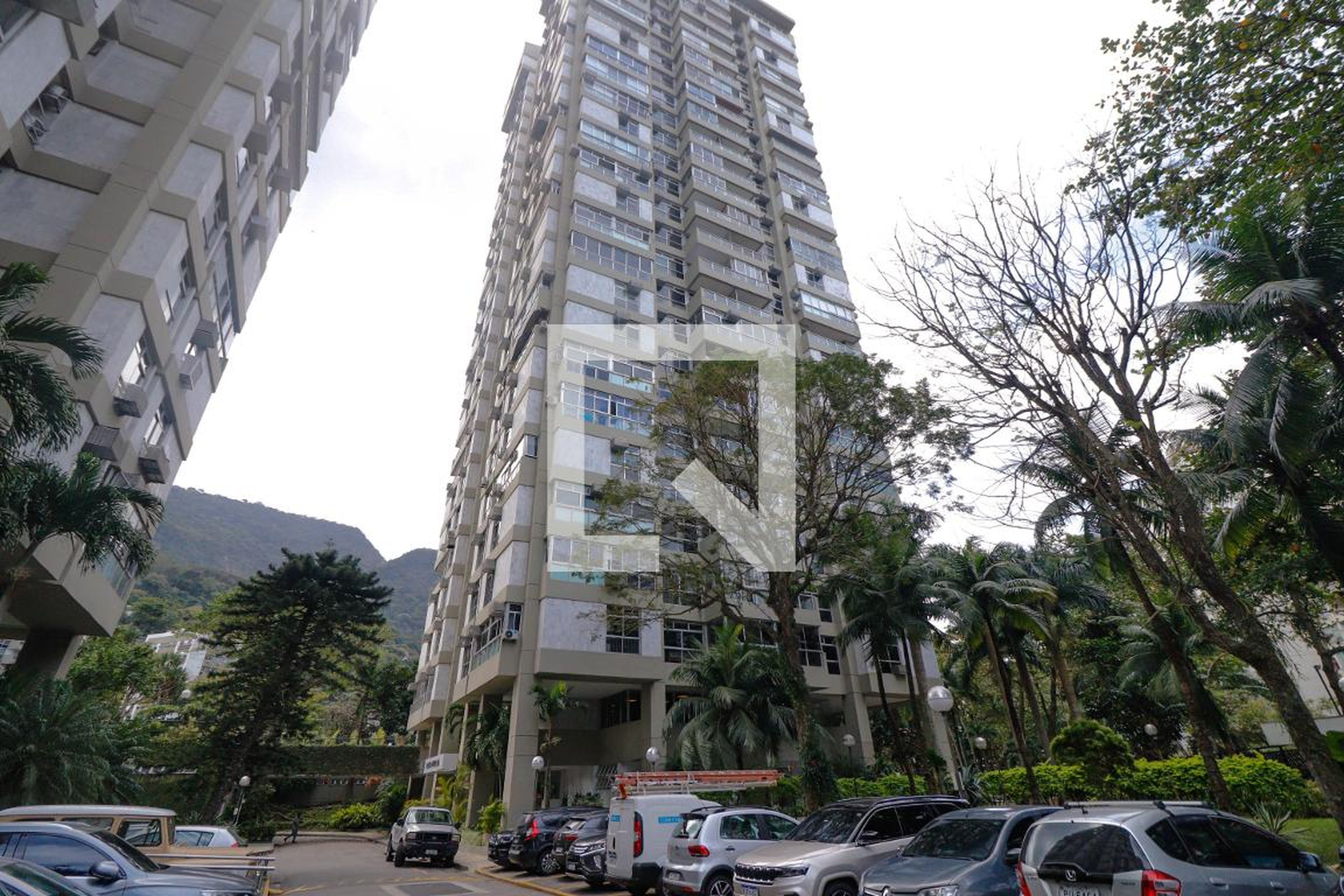 Fachada Condomínio Village São Conrado