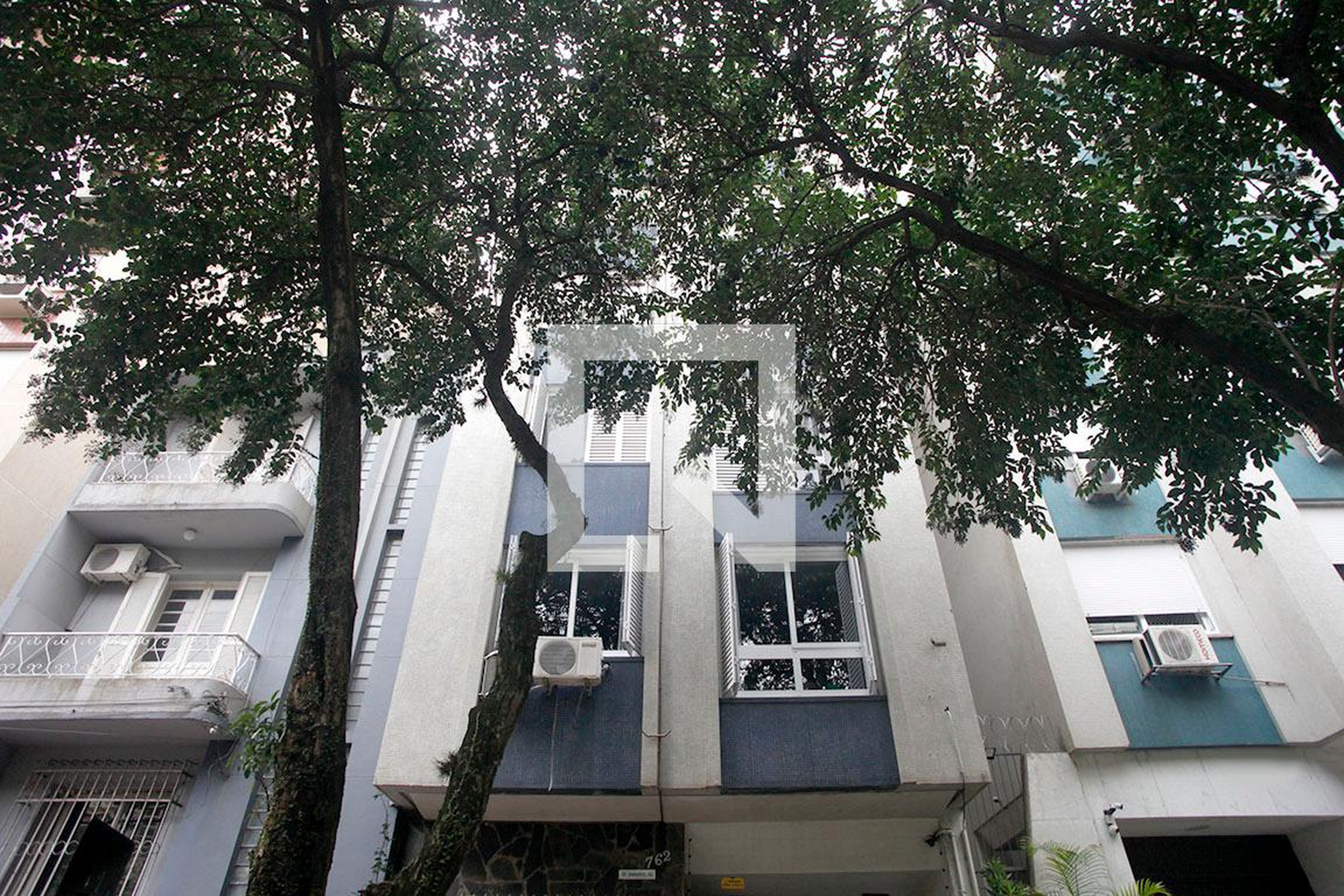 Fachada Condomínio em Rua Duque de Caxias, 762