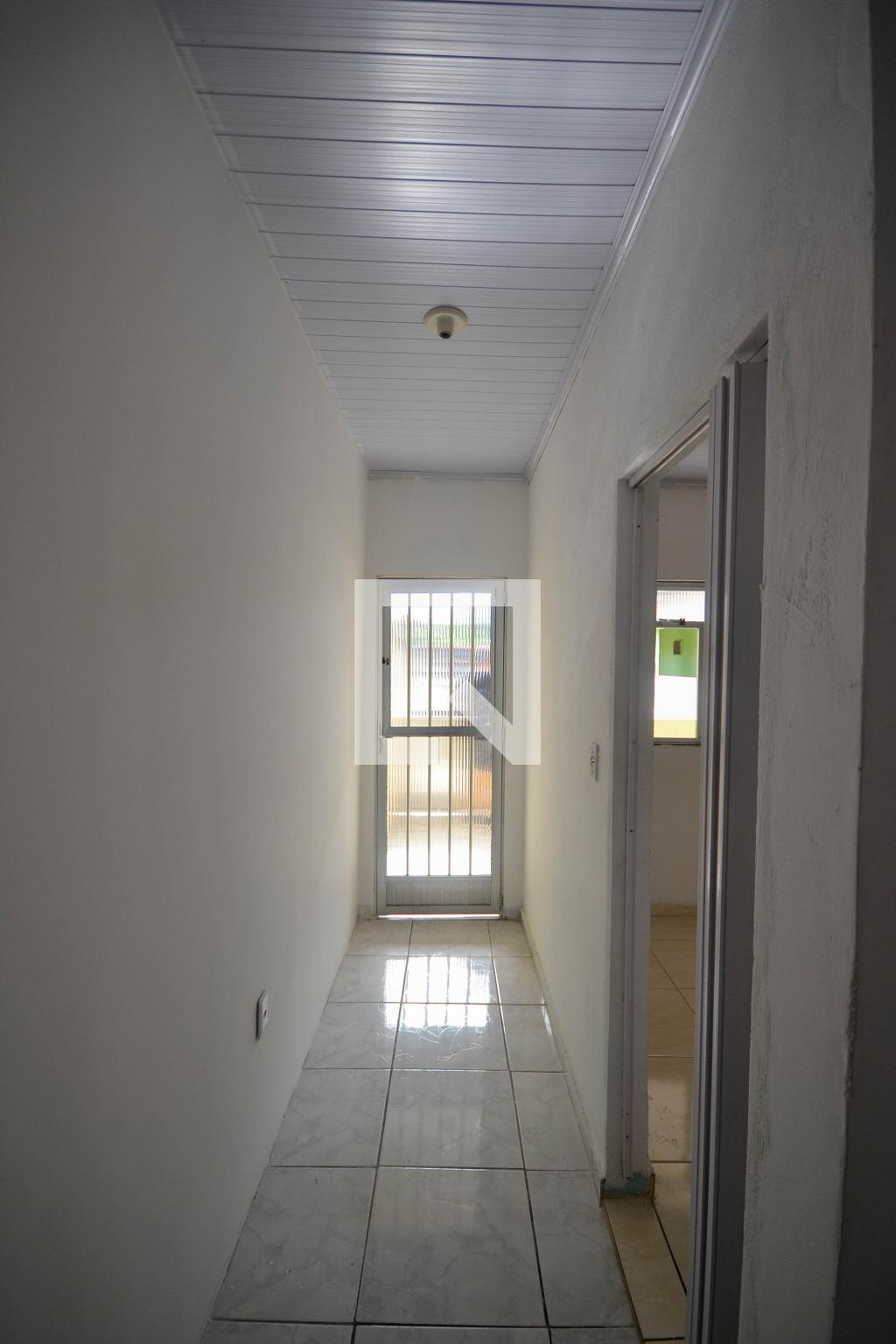 Entrada Condomínio em Rua Wenceslau Brás, 458