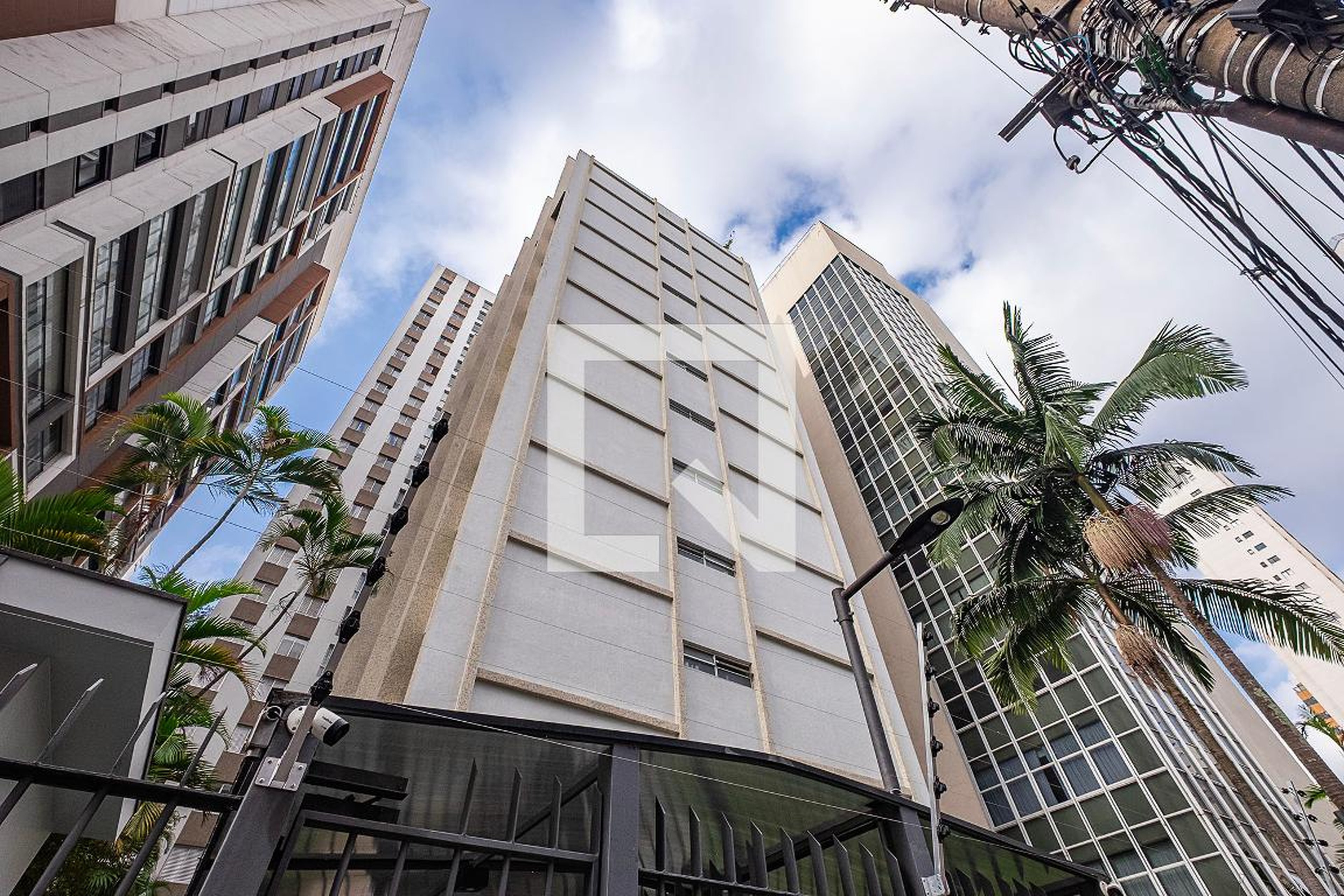 Fachada Condomínio Claudia Regina e Tatiana