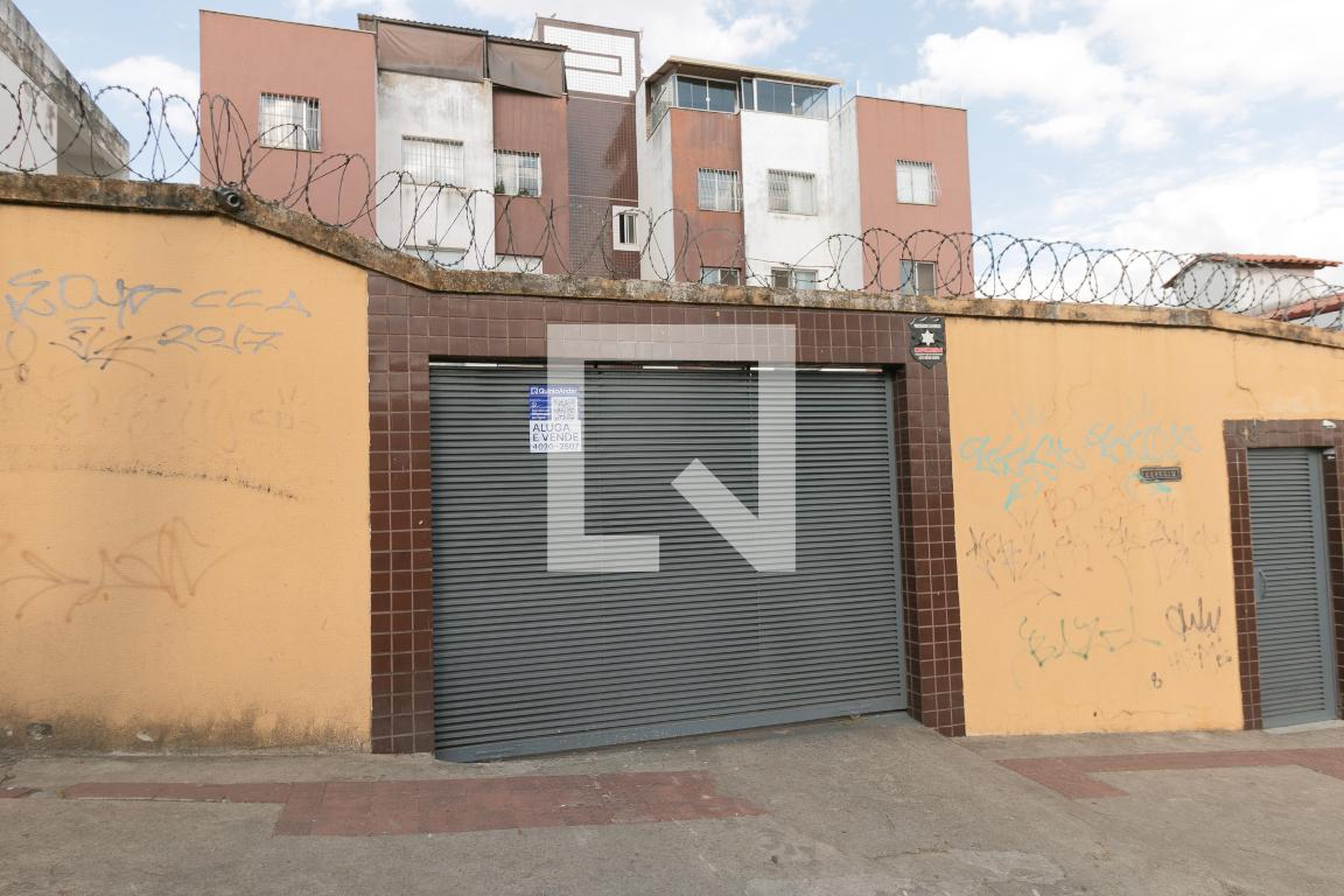 Fachada Condomínio Helga Taveira de Souza